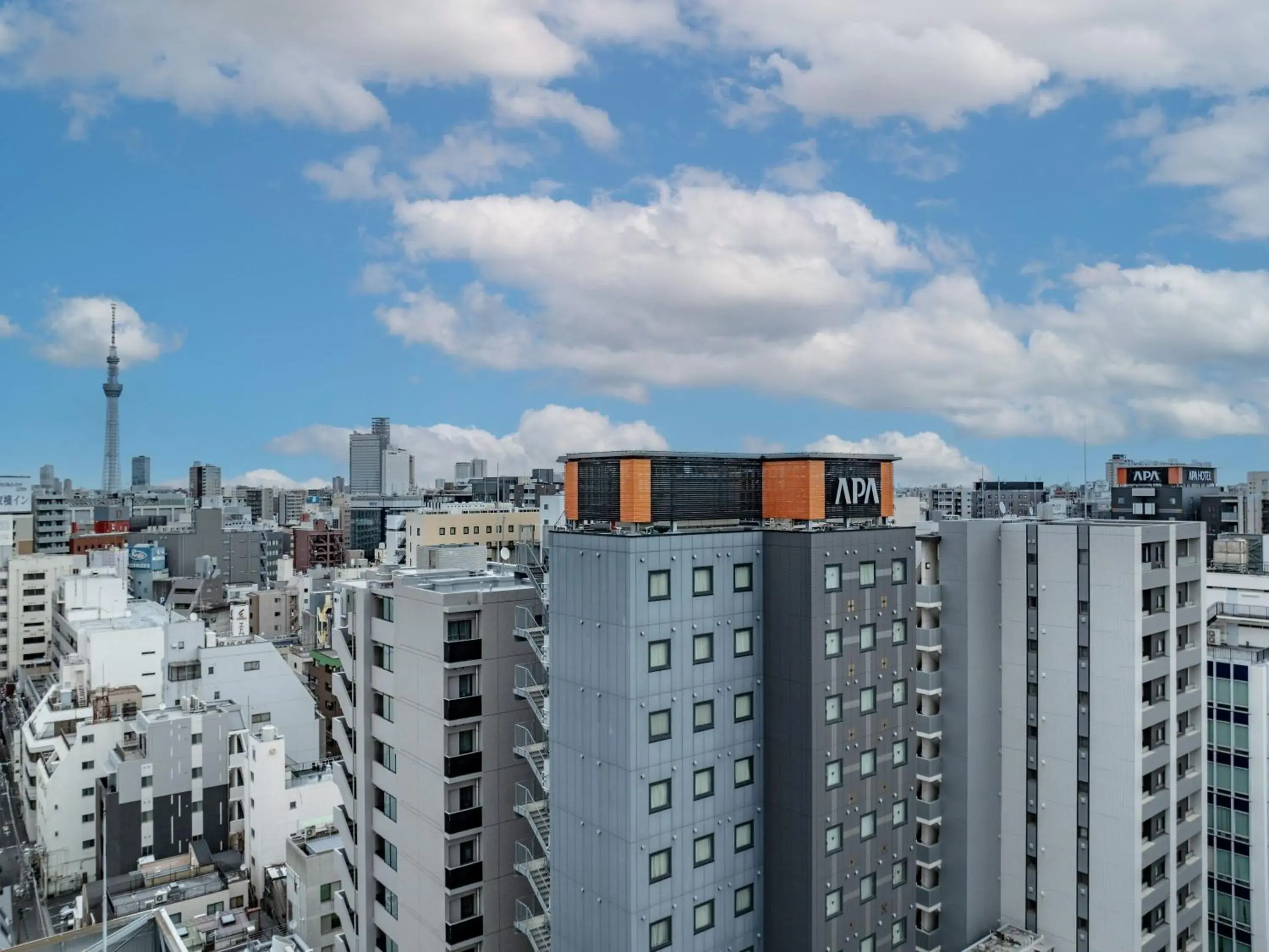 Property building in APA Hotel Nihombashi Bakurocho Ekikita Property building in APA Hotel Nihombashi Bakurocho Ekikita