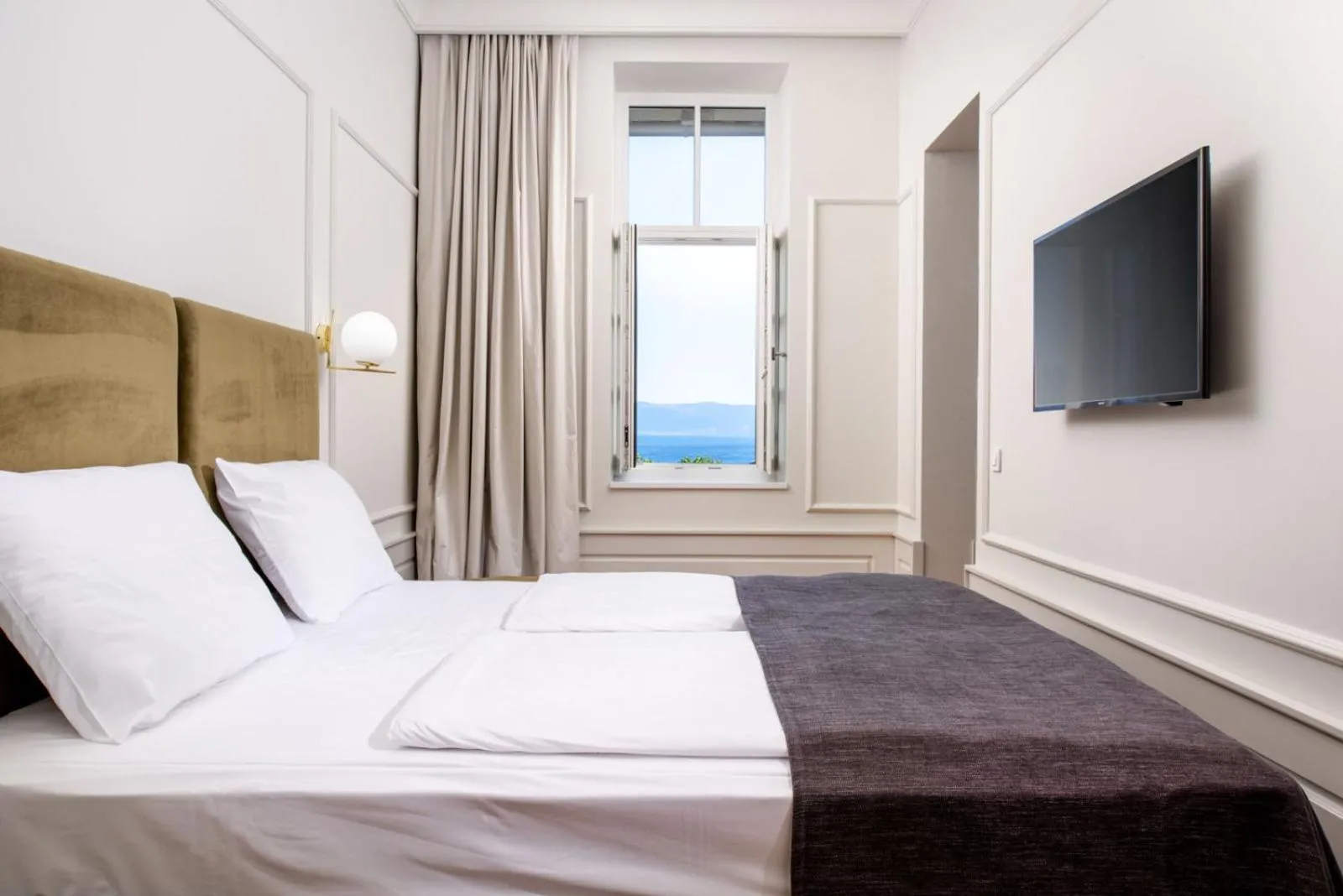 Bed in Aminess Vival Lišanj Family Hotel