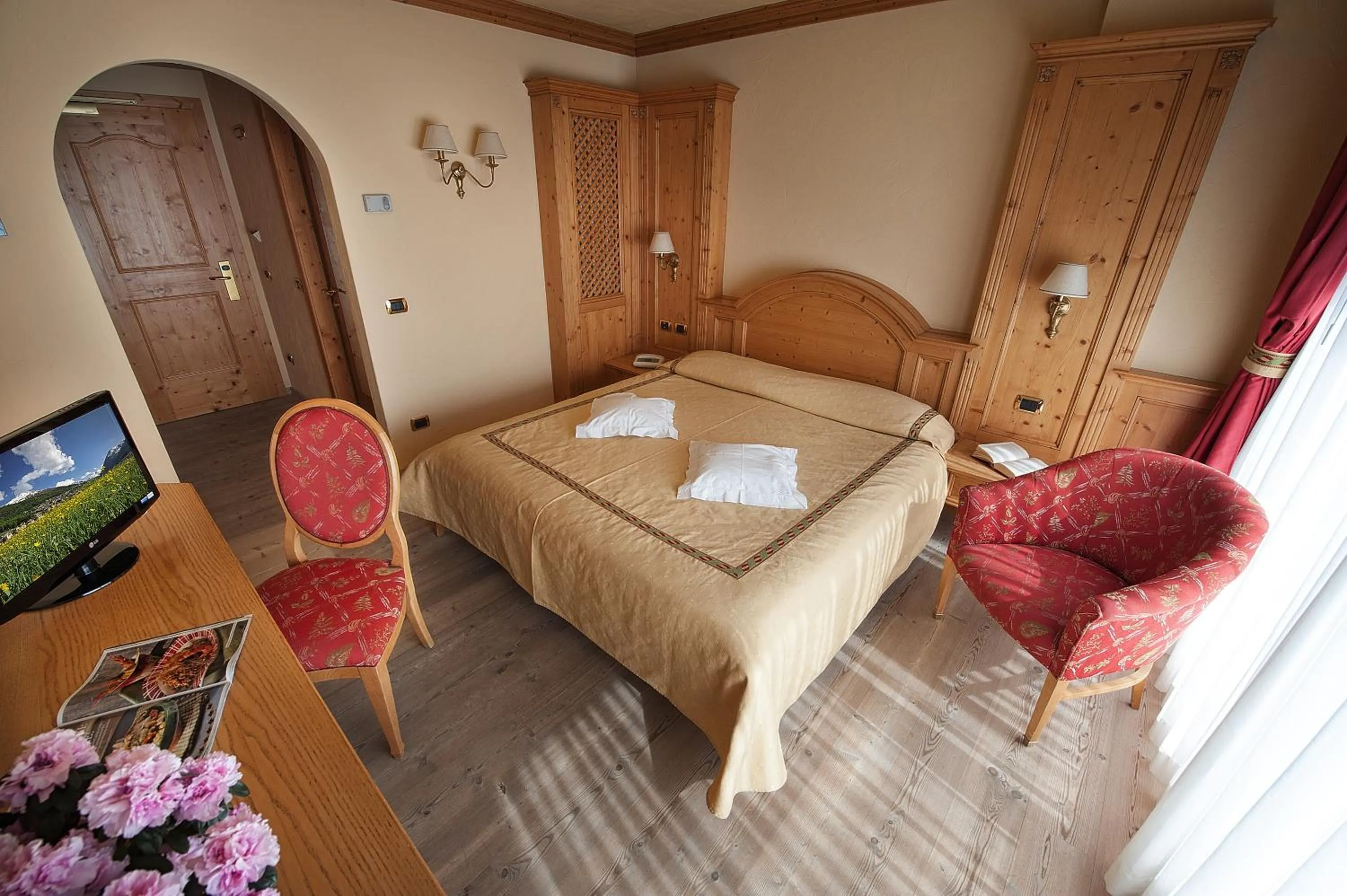 Bedroom, Bed in Hotel Valtellina