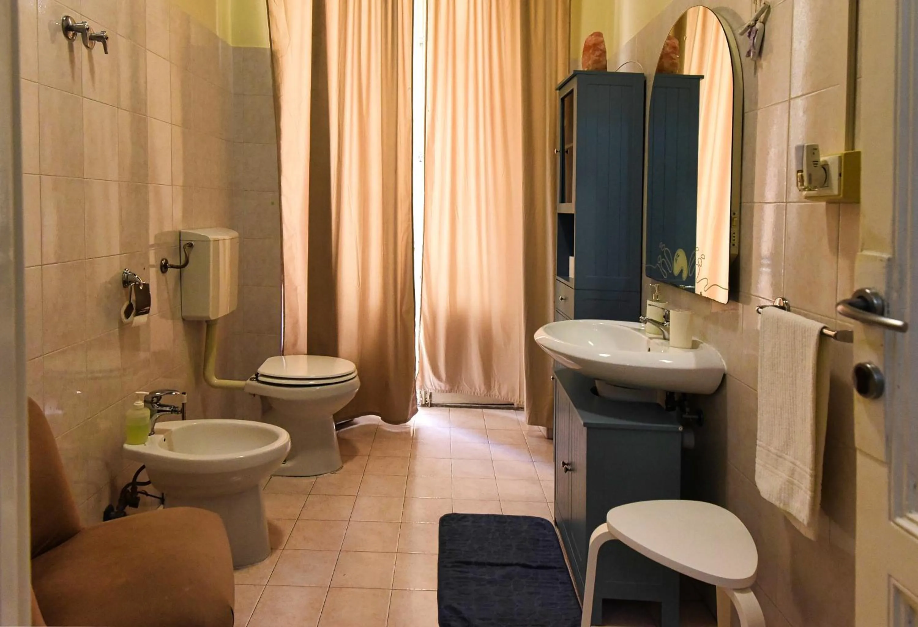 Shower in Hotel Suisse