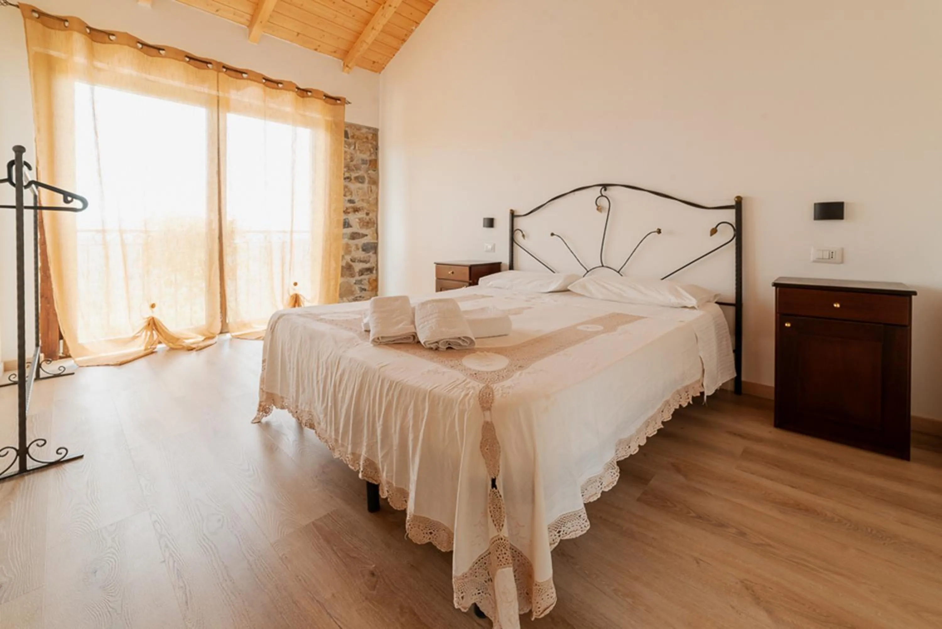 Bedroom, Bed in Agriturismo San Basilio