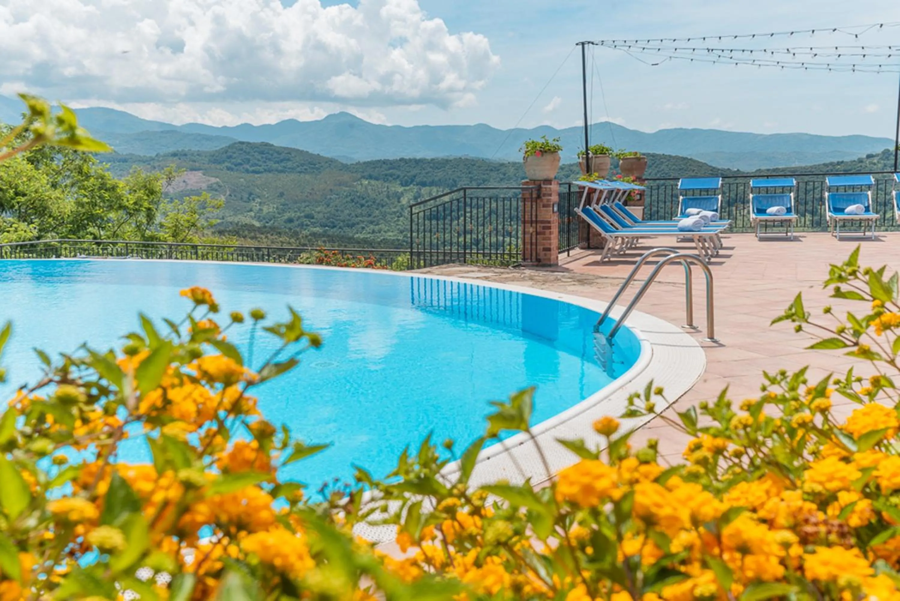 Swimming pool in Agriturismo San Basilio