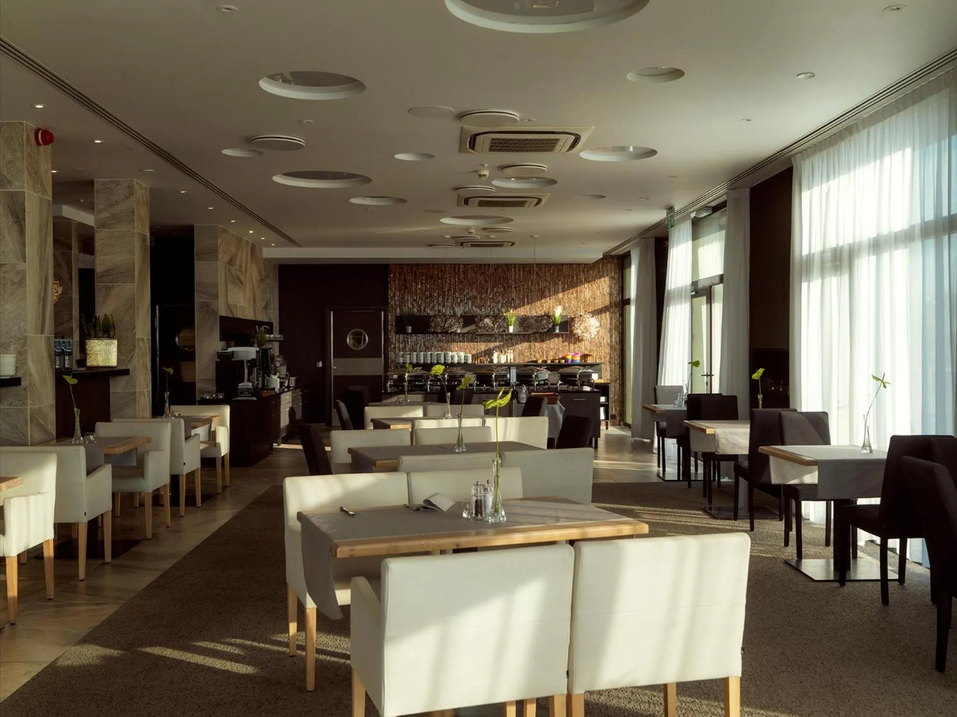 Restaurant/places to eat in Baltivia Sea Resort