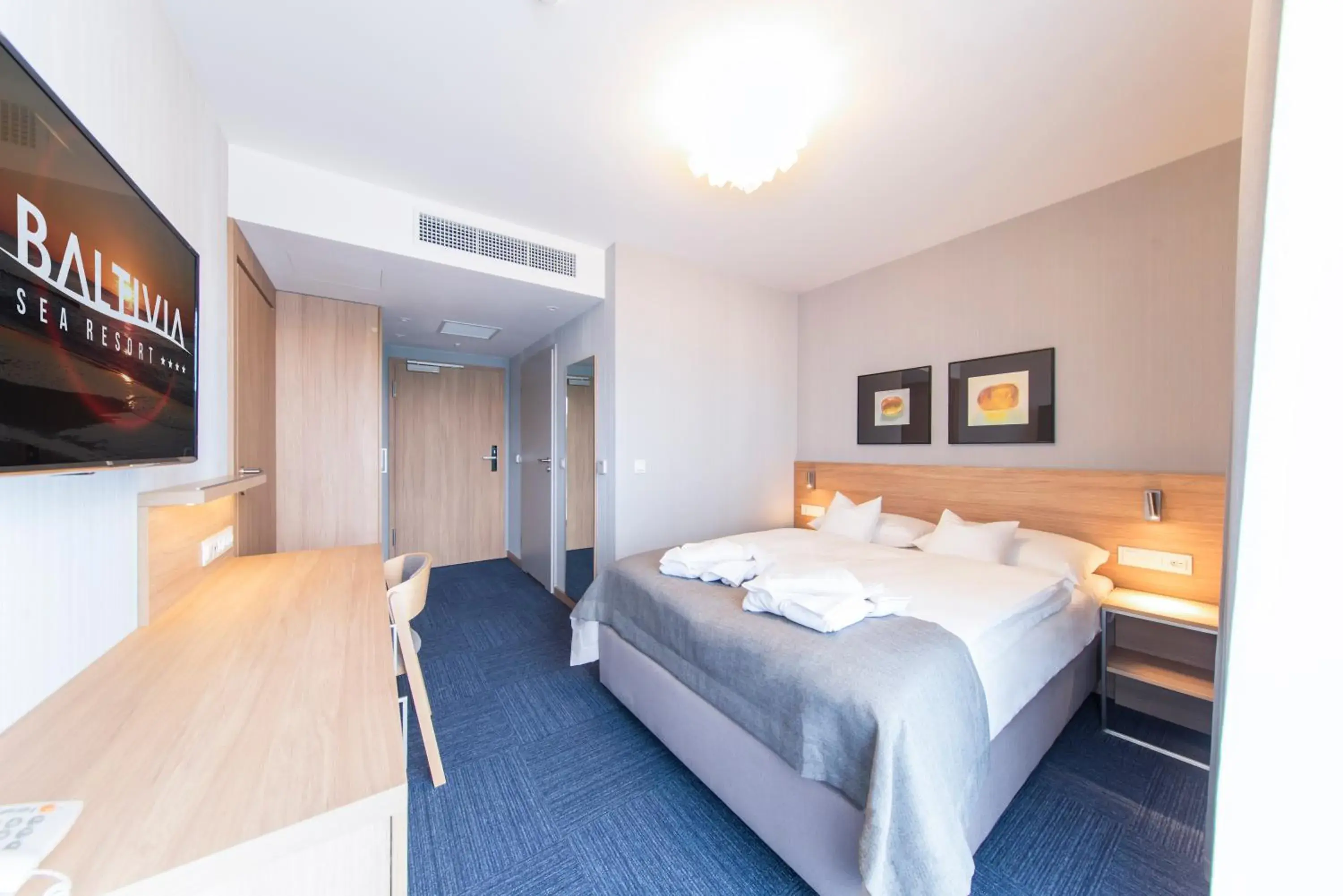 Budget Double Room without Sea View (bed dimensions 140x200 cm) in Baltivia Sea Resort Budget Double Room without Sea View (bed dimensions 140x200 cm) in Baltivia Sea Resort