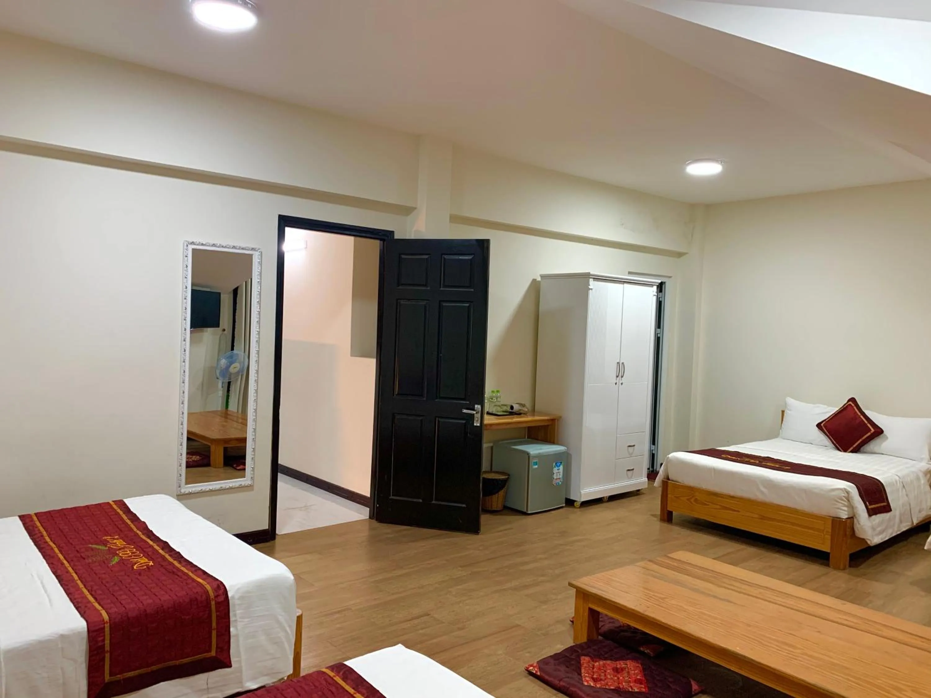 Communal lounge/ TV room, Bed in Dalat ECO Hotel 2