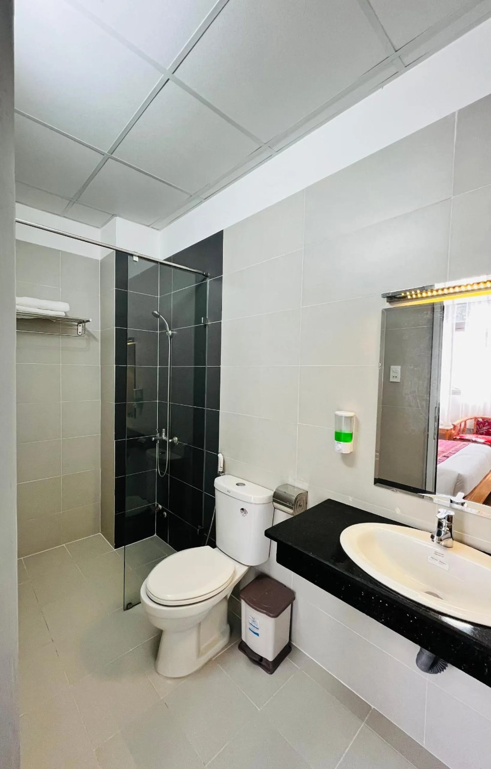 Shower in Dalat ECO Hotel 2