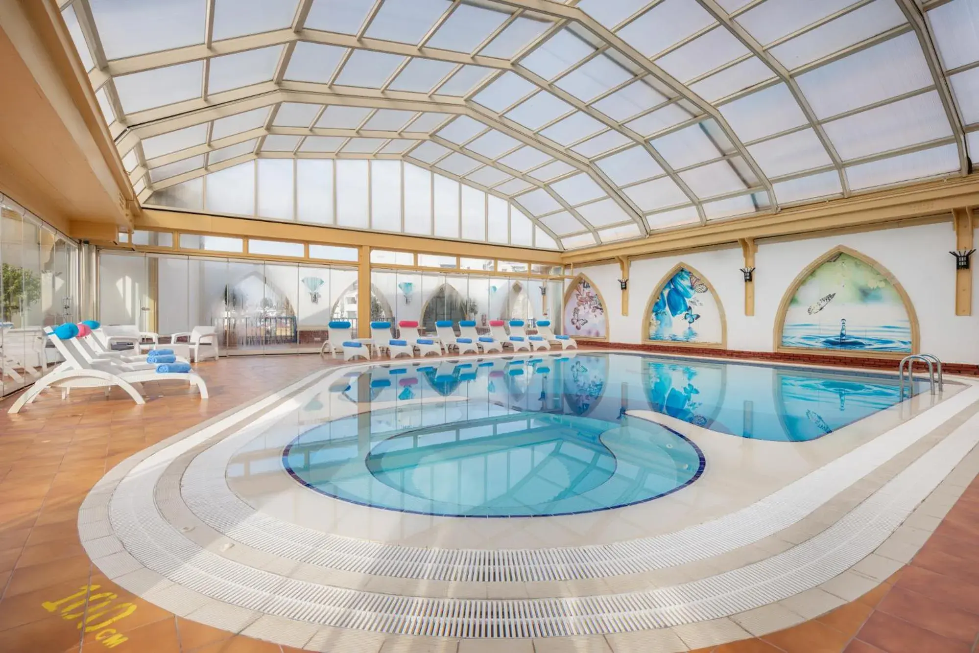 Pool view in Merit Lefkosa Hotel & Casino Pool view in Merit Lefkosa Hotel & Casino