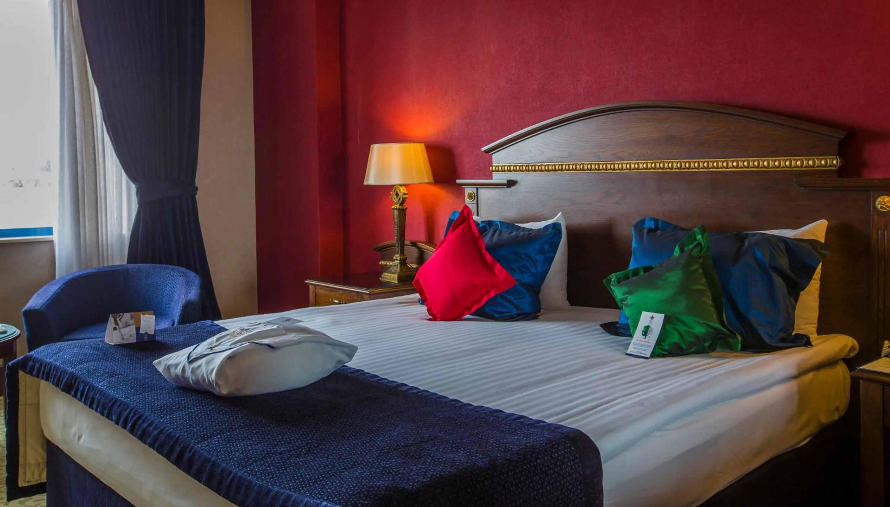 TV and multimedia, Bed in Merit Lefkosa Hotel & Casino