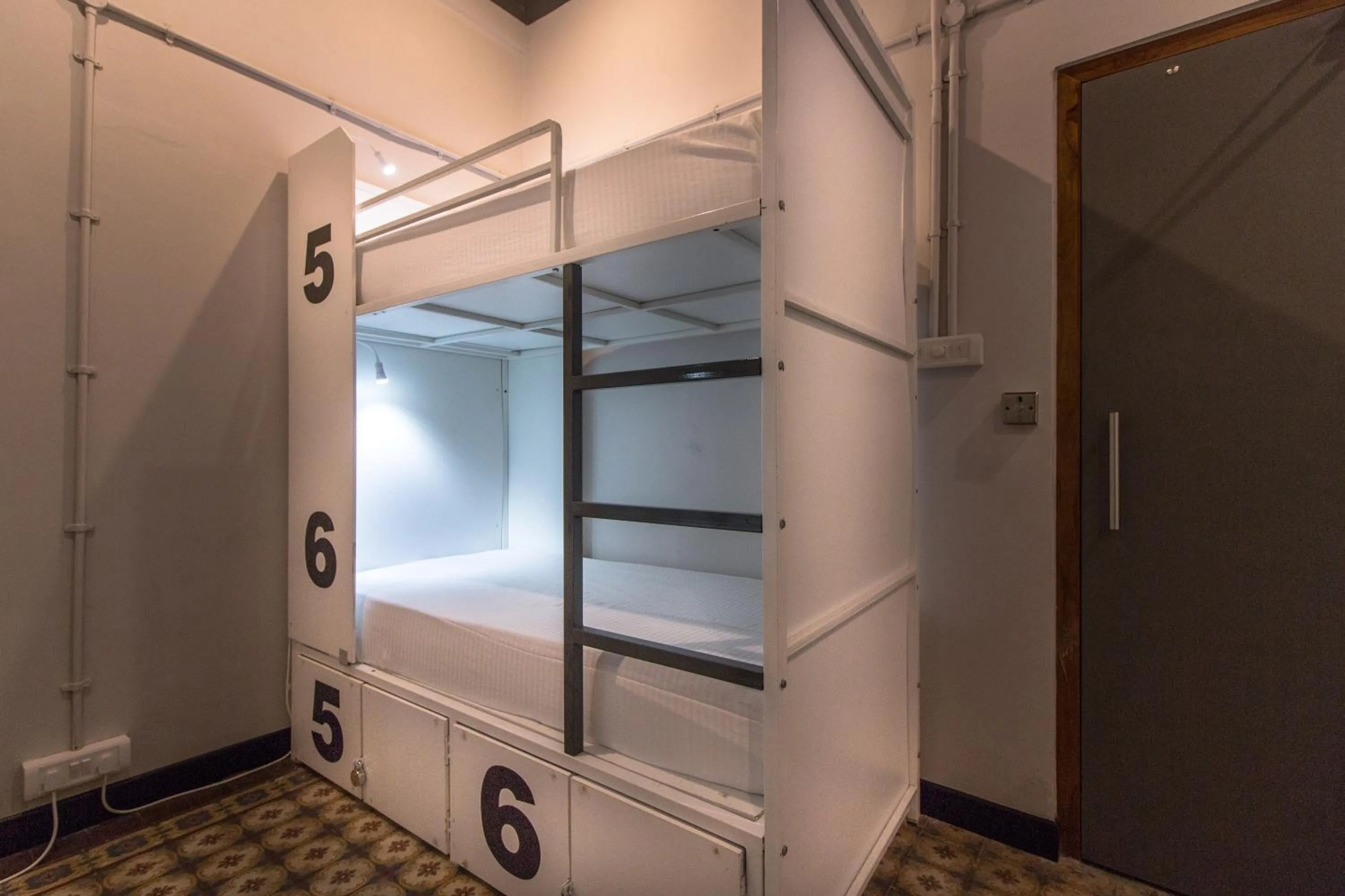 Bedroom in Backpacker Cowies