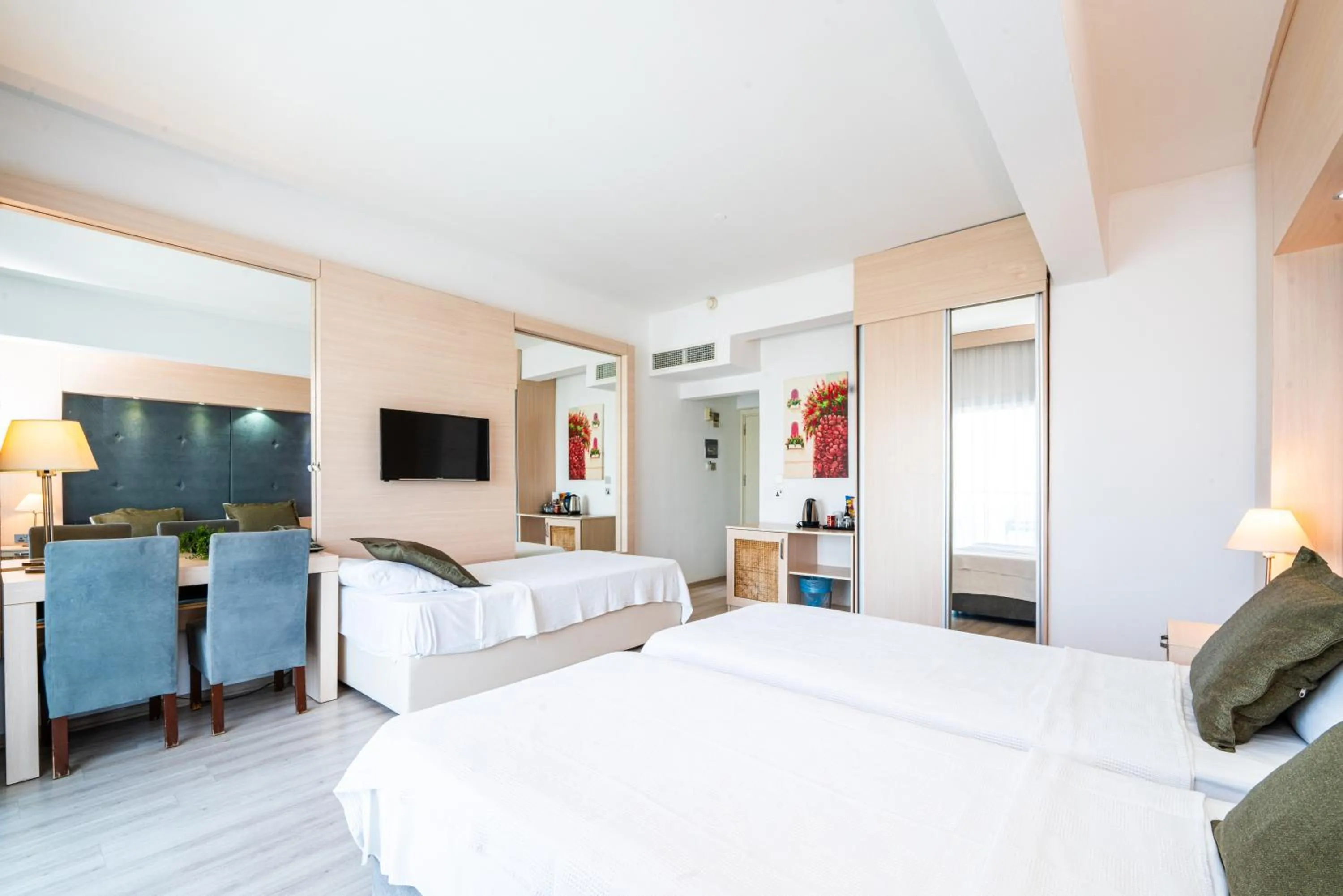 Photo of the whole room in Manolya Hotel