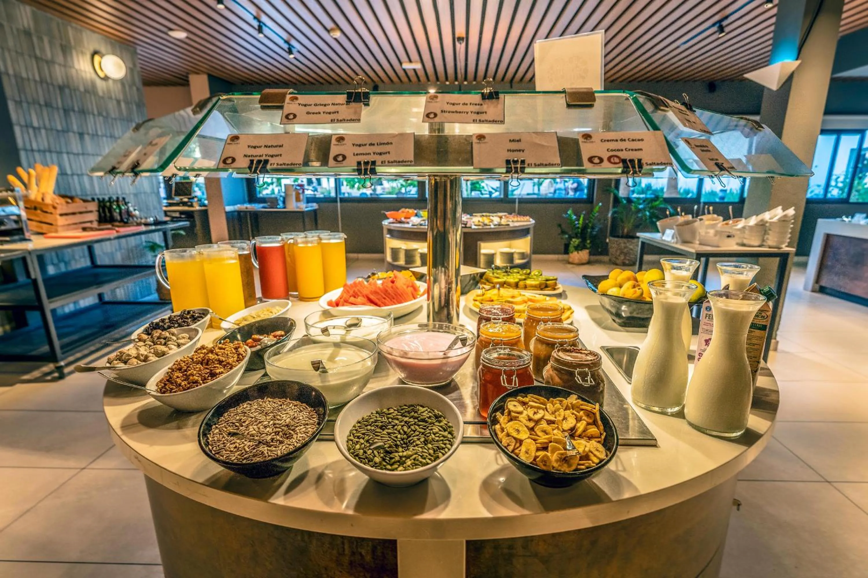 Restaurant/places to eat in Coral Cotillo Beach