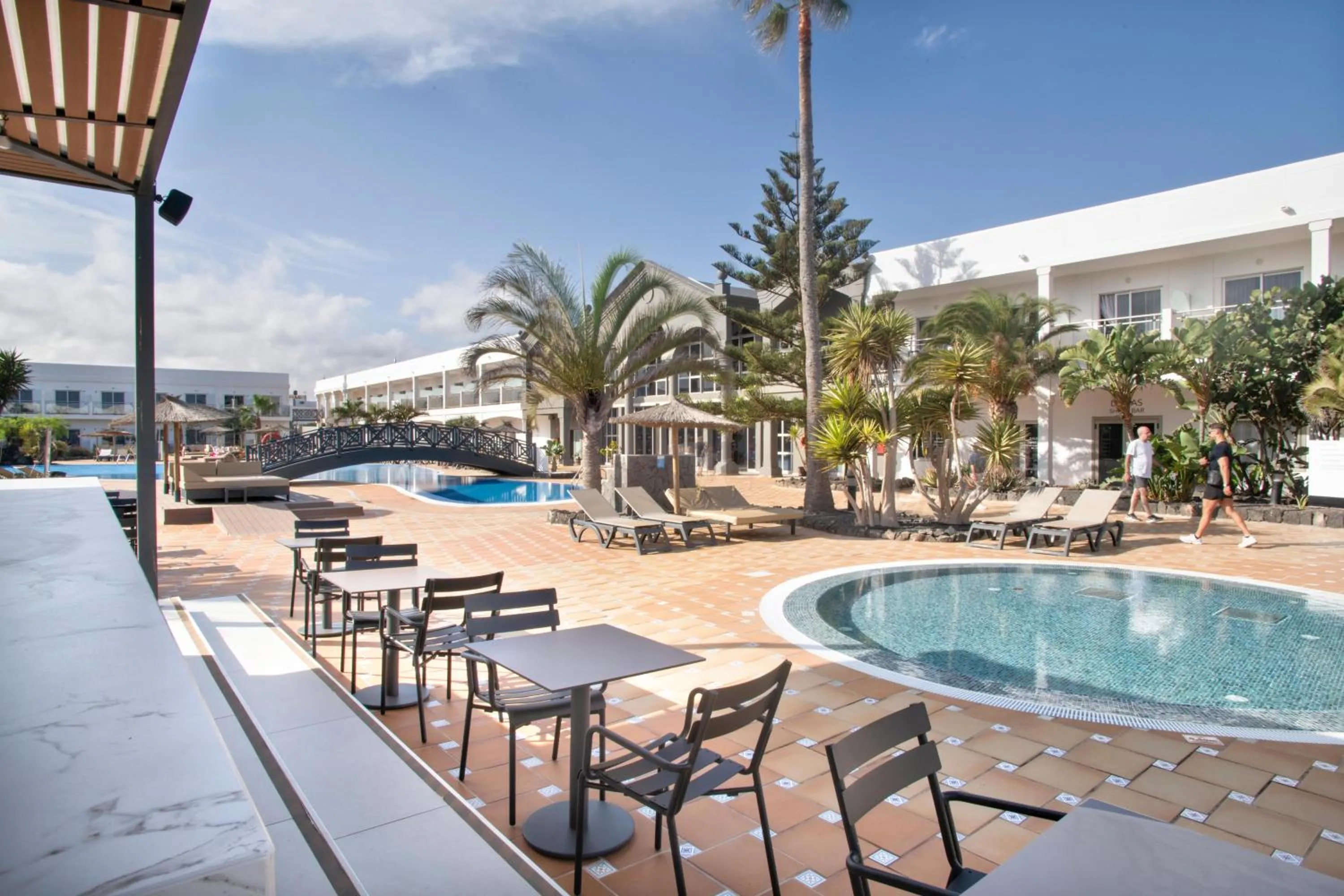 Swimming pool in Coral Cotillo Beach