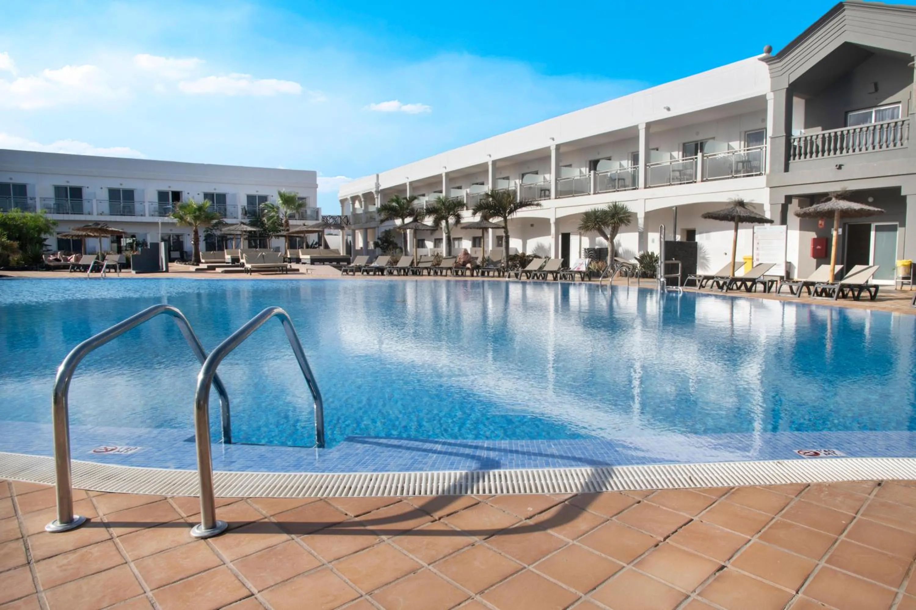 Swimming pool in Coral Cotillo Beach