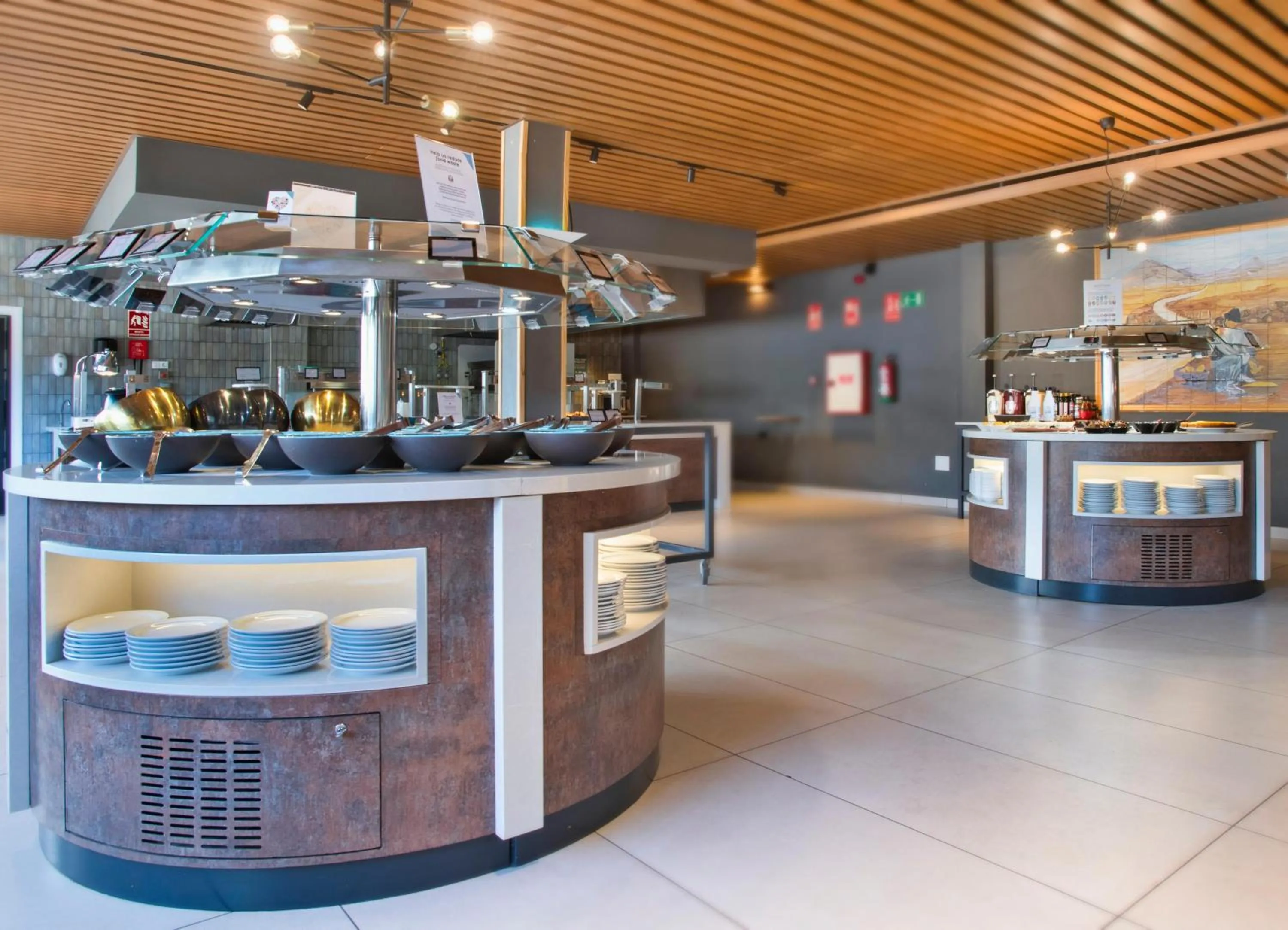 Restaurant/places to eat in Coral Cotillo Beach