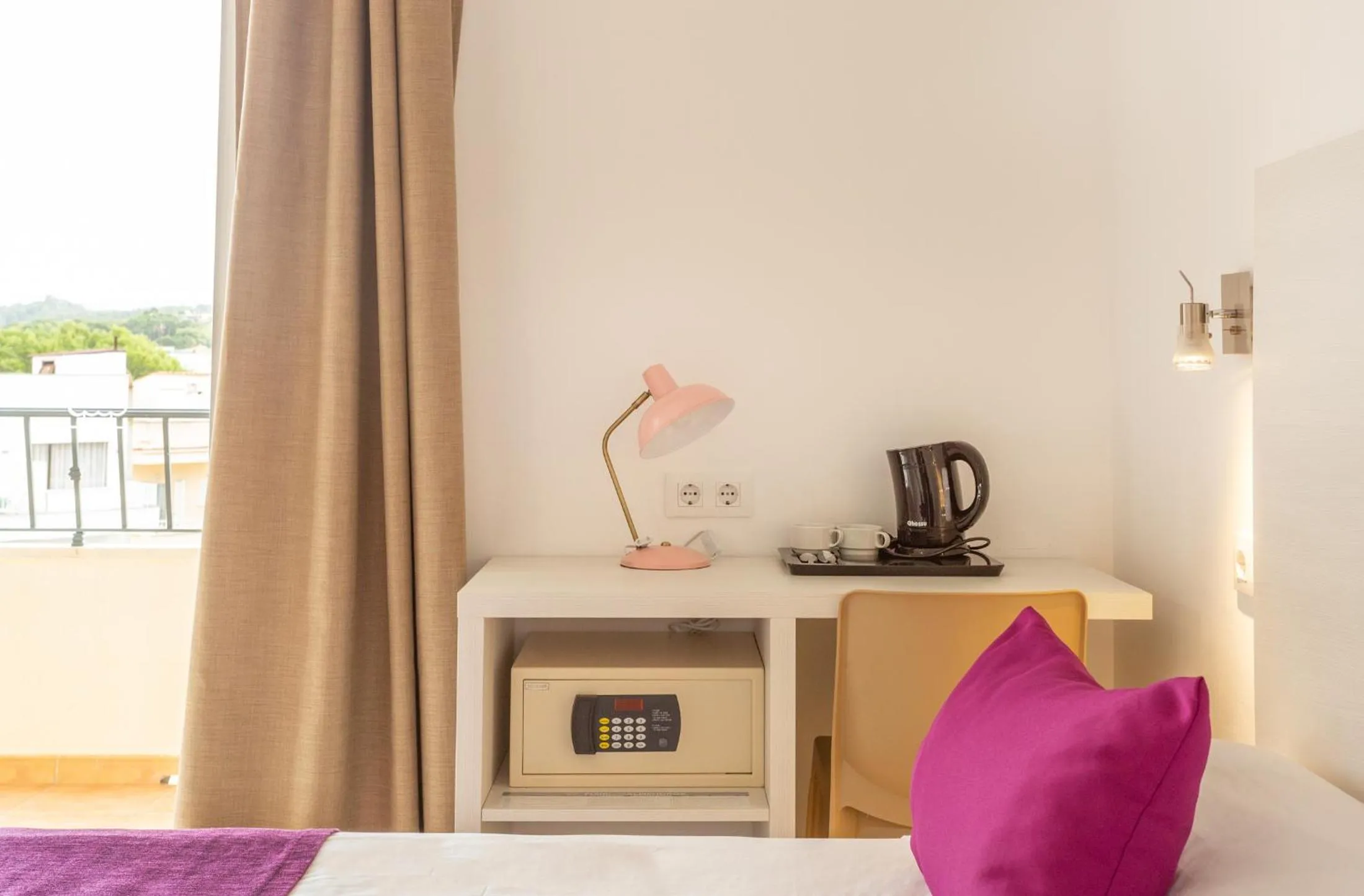 Bed in FLOR los Almendros Hotel