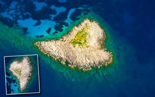 Natural landscape in Finiki Plaza