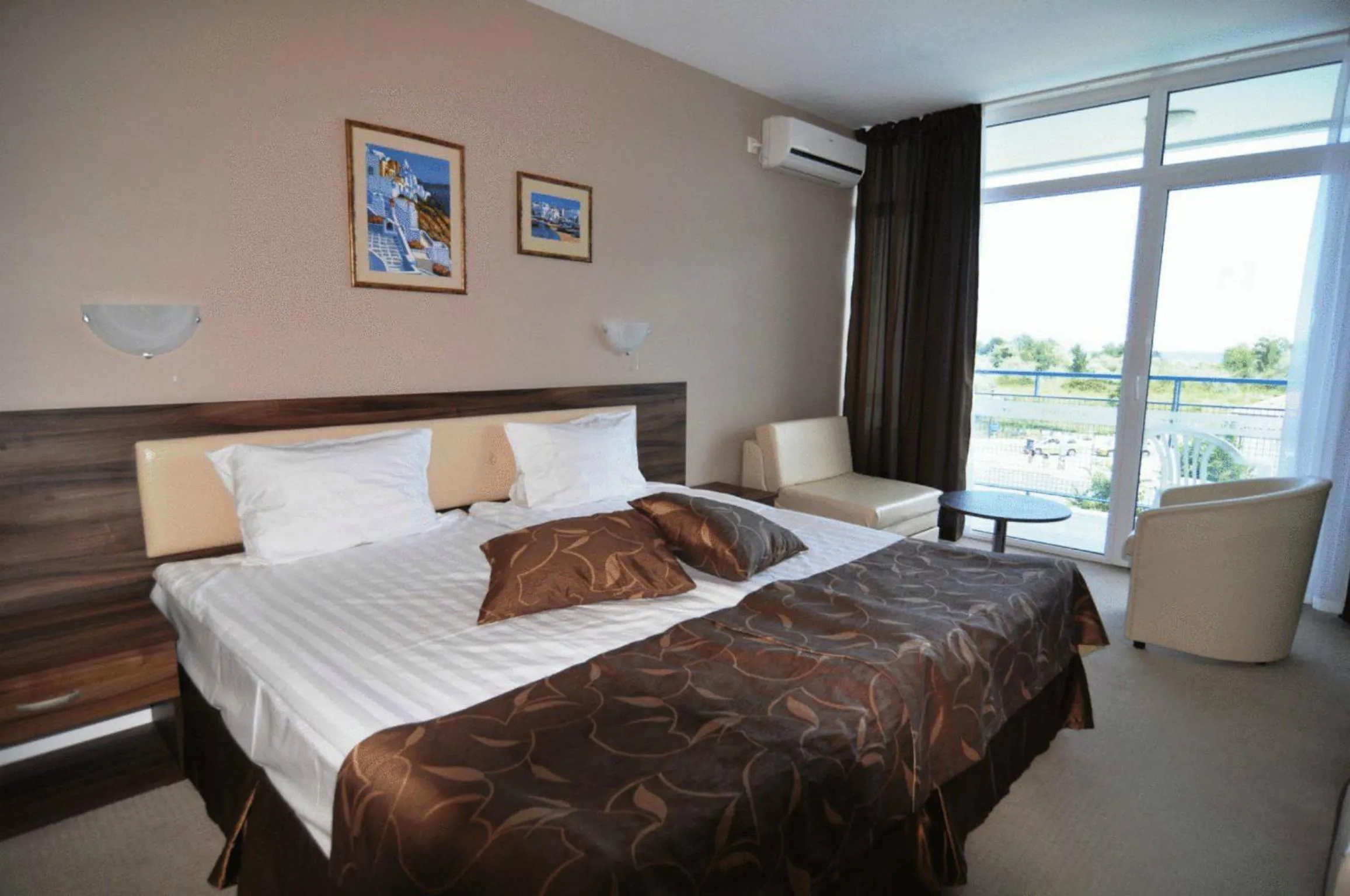 Bed in Regata Palace Hotel