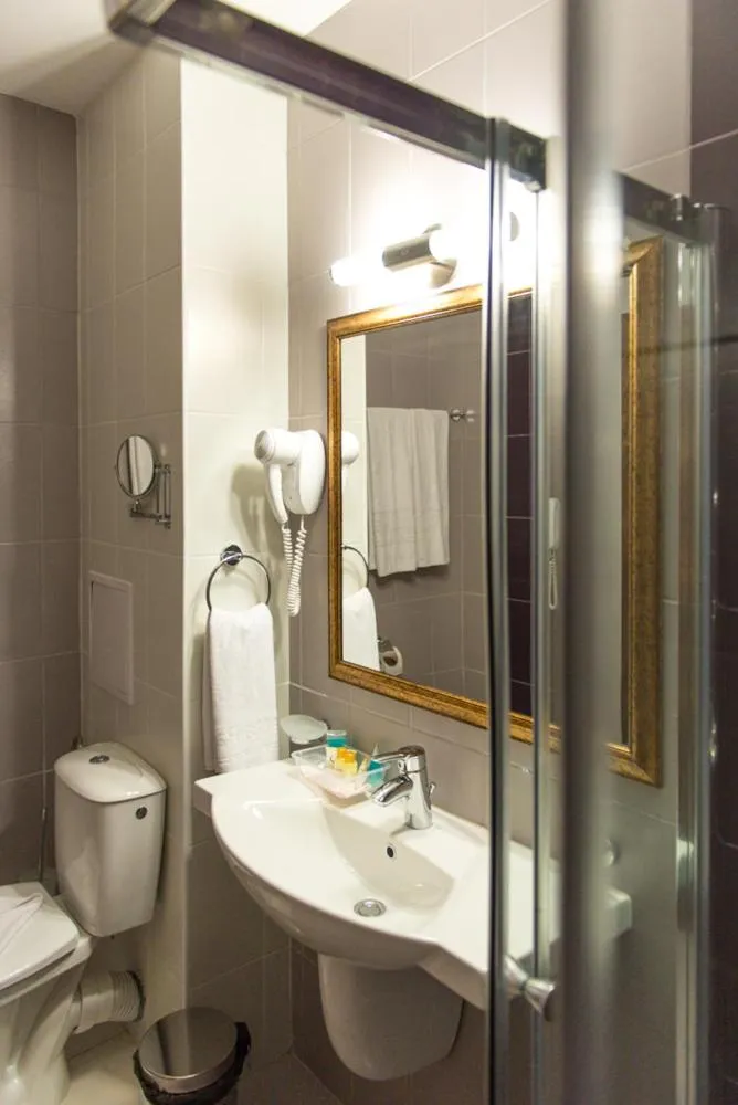 Bathroom in Regata Palace Hotel
