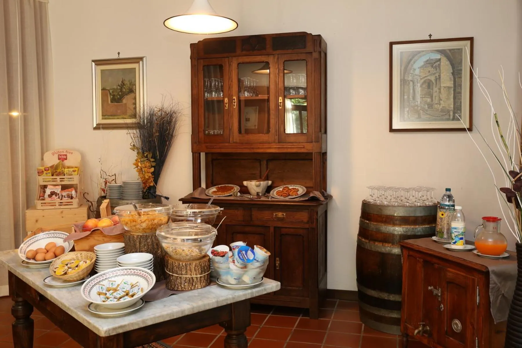 Food and drinks in Villa San Carlo