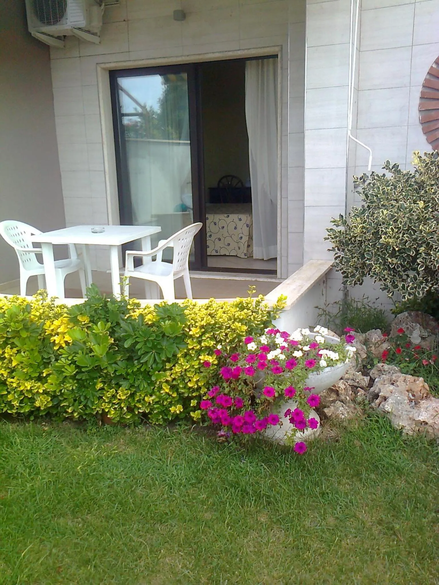 Patio in Hotel L'Approdo