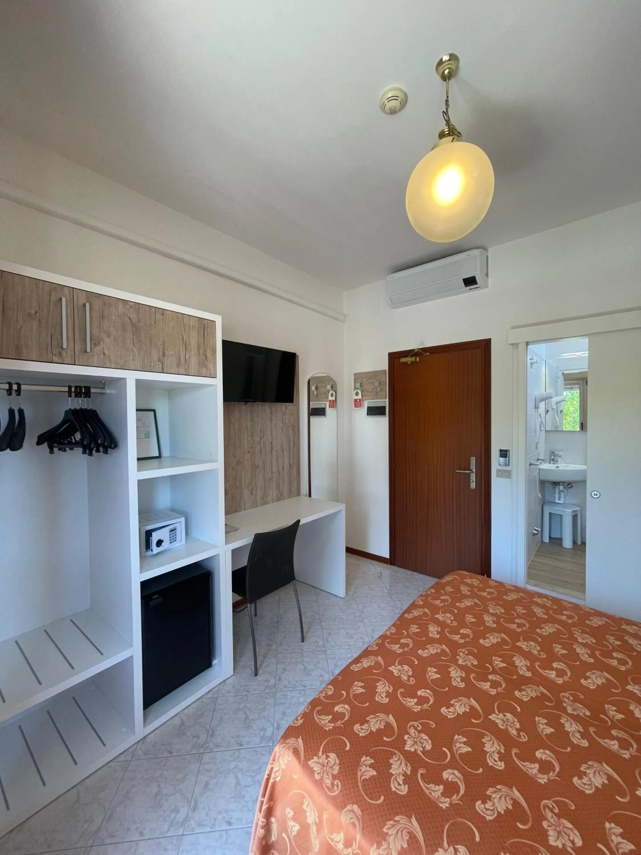 Bed in Hotel Di Giovanni