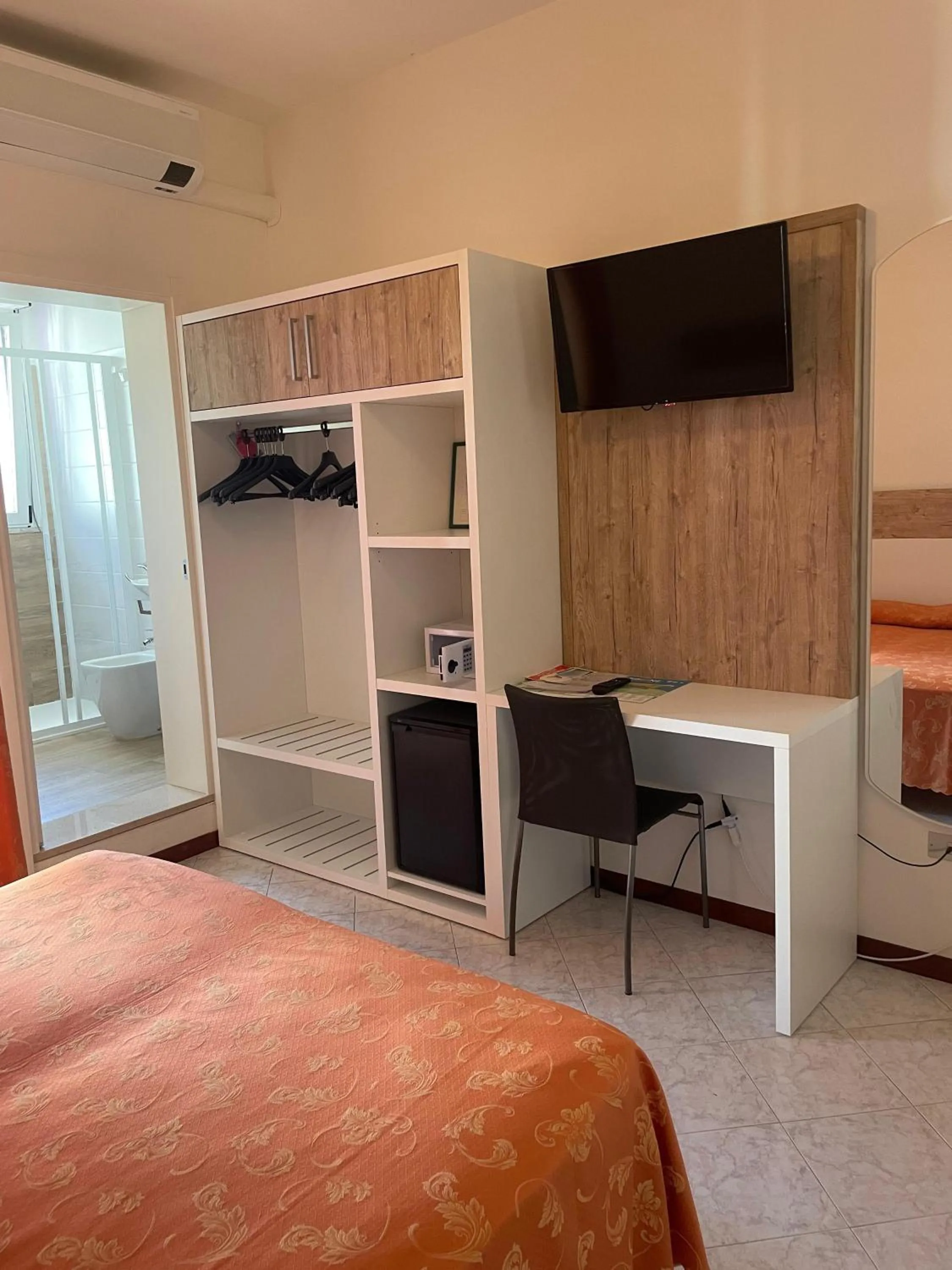 Bed in Hotel Di Giovanni