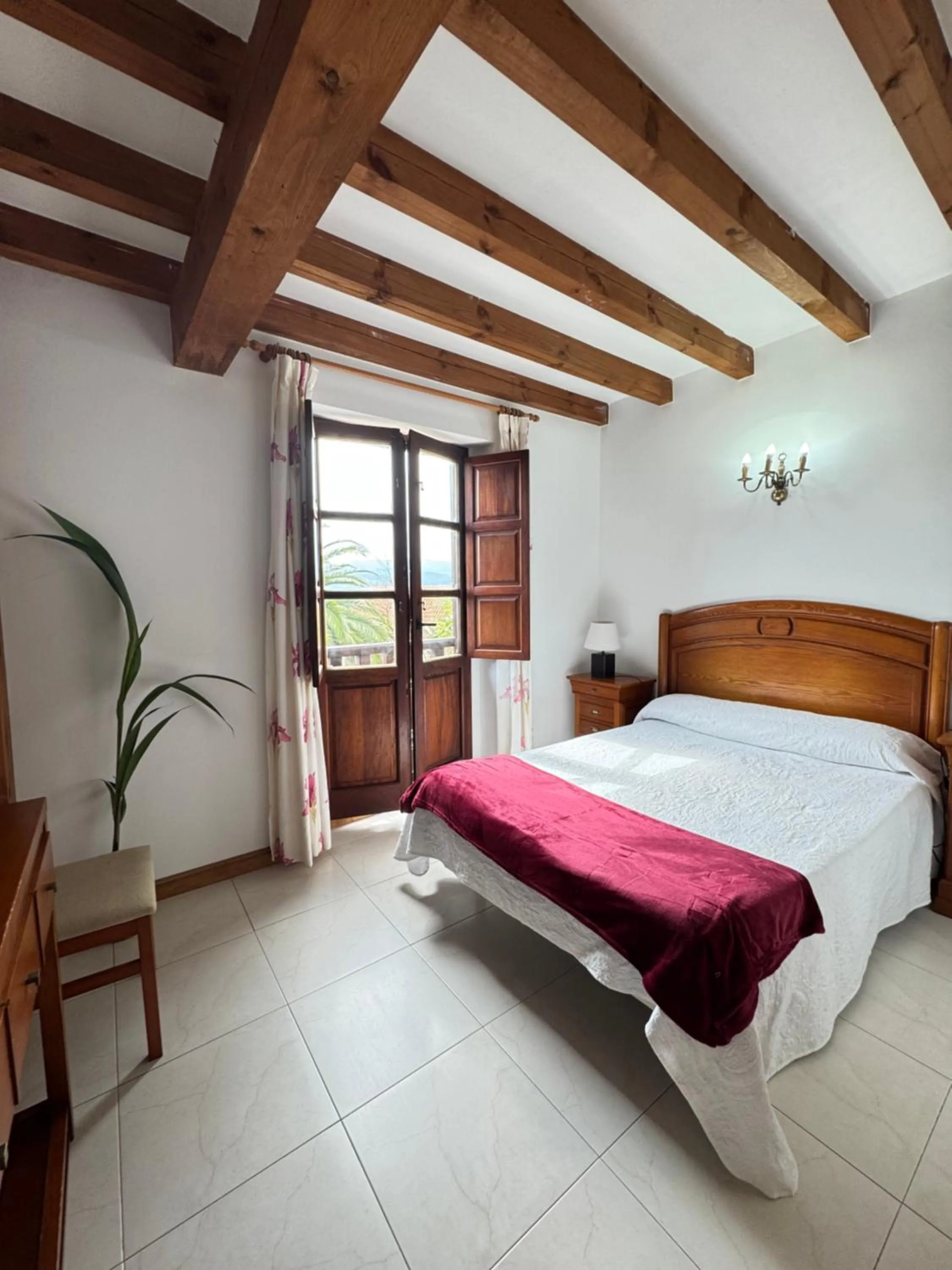 Bed in Posada La Cabaña De Salmon