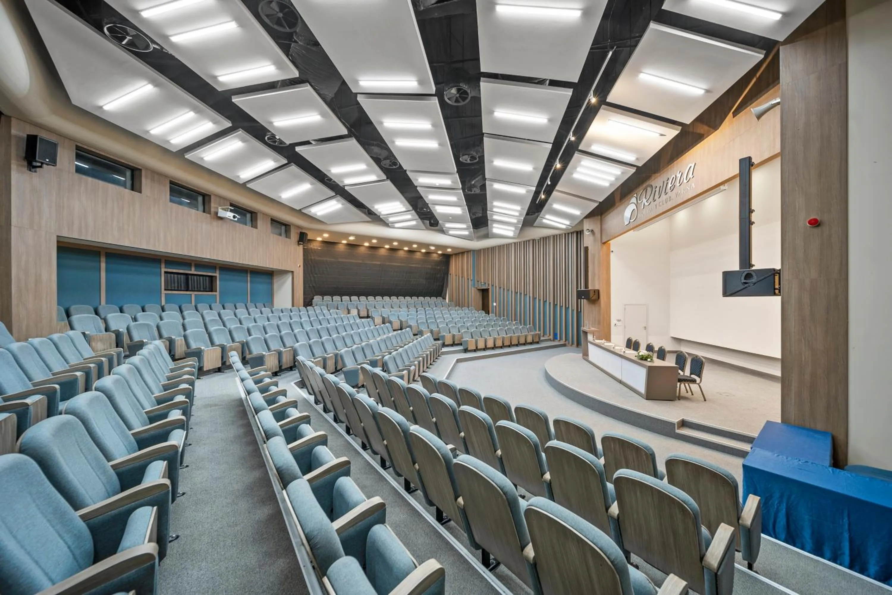 Meeting/conference room in HVD Riviera Beach Ultra All Inclusive & Mineral Pool - Private Beach & Free Parking