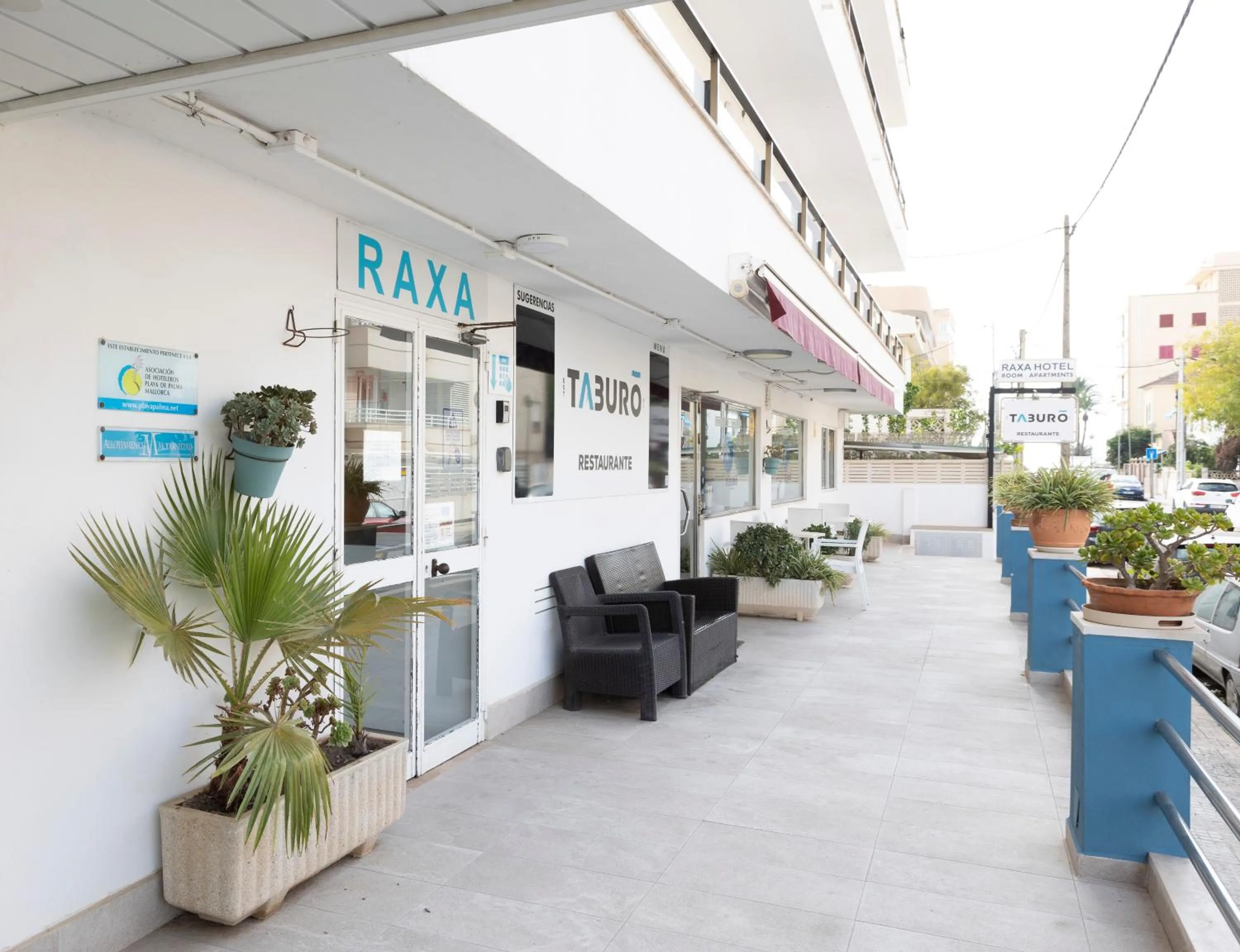 Property building in Hotel Raxa