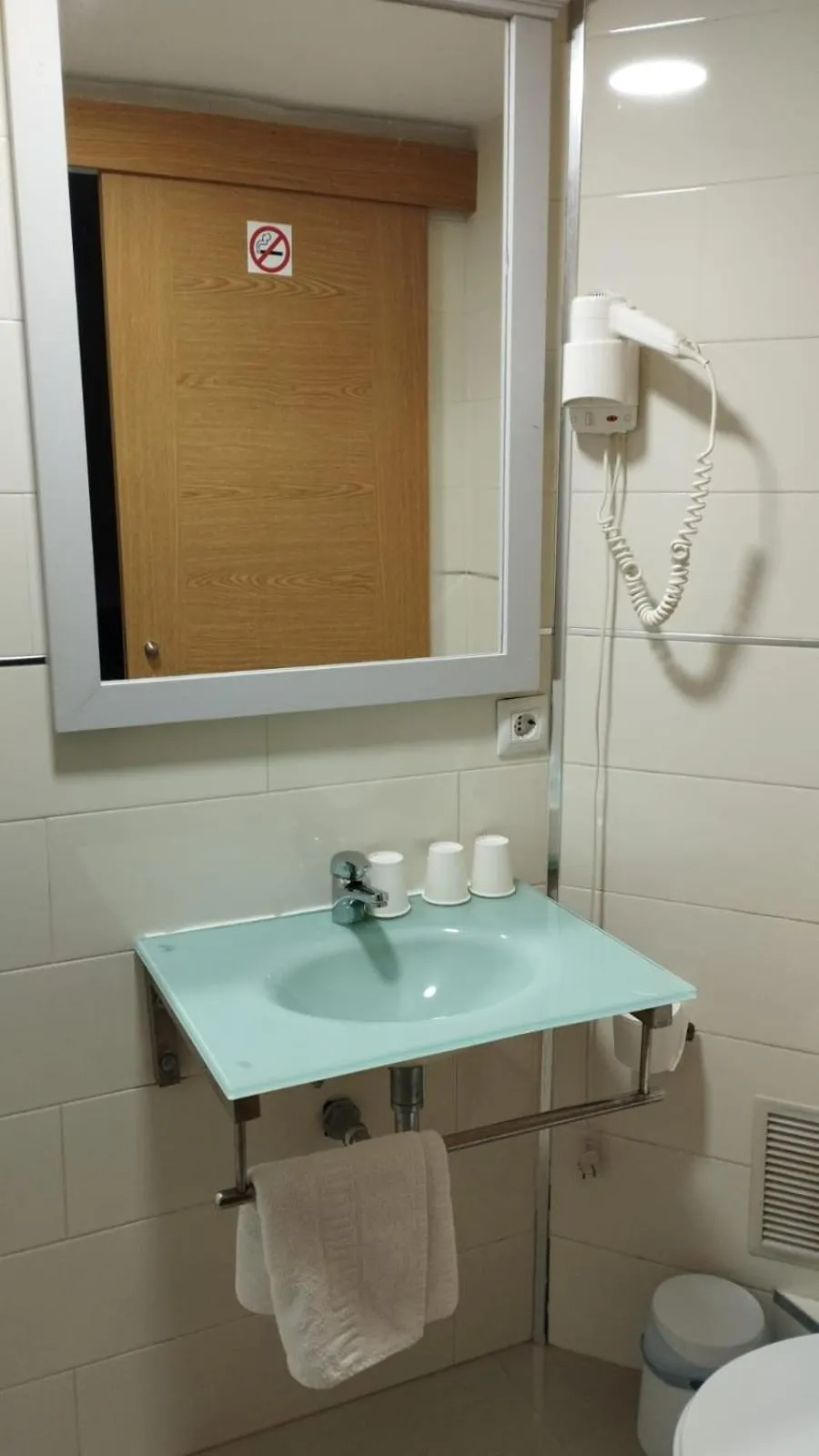 Bathroom in Hotel Raxa