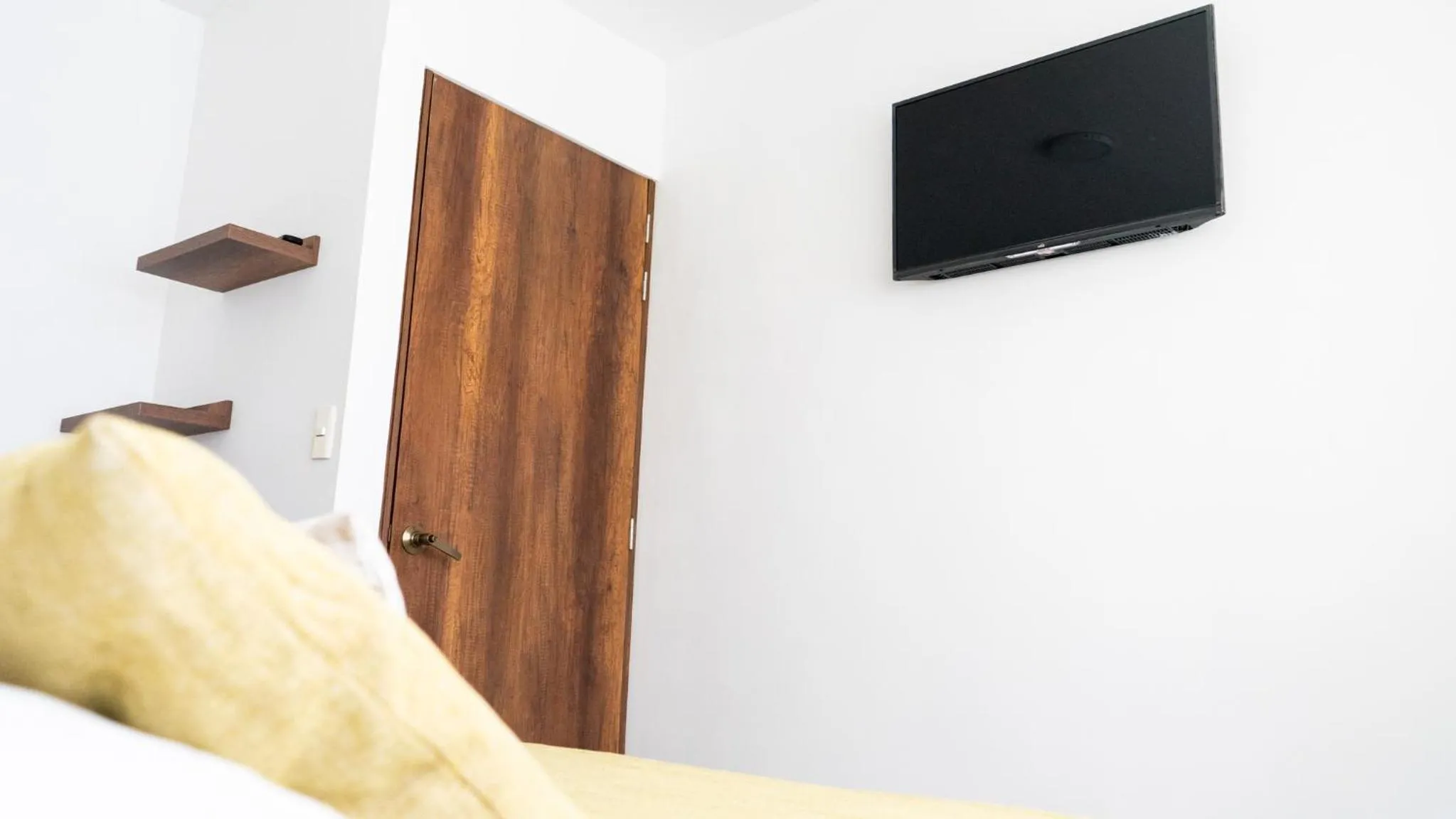 TV and multimedia, Bed in Casa Mama Hotel