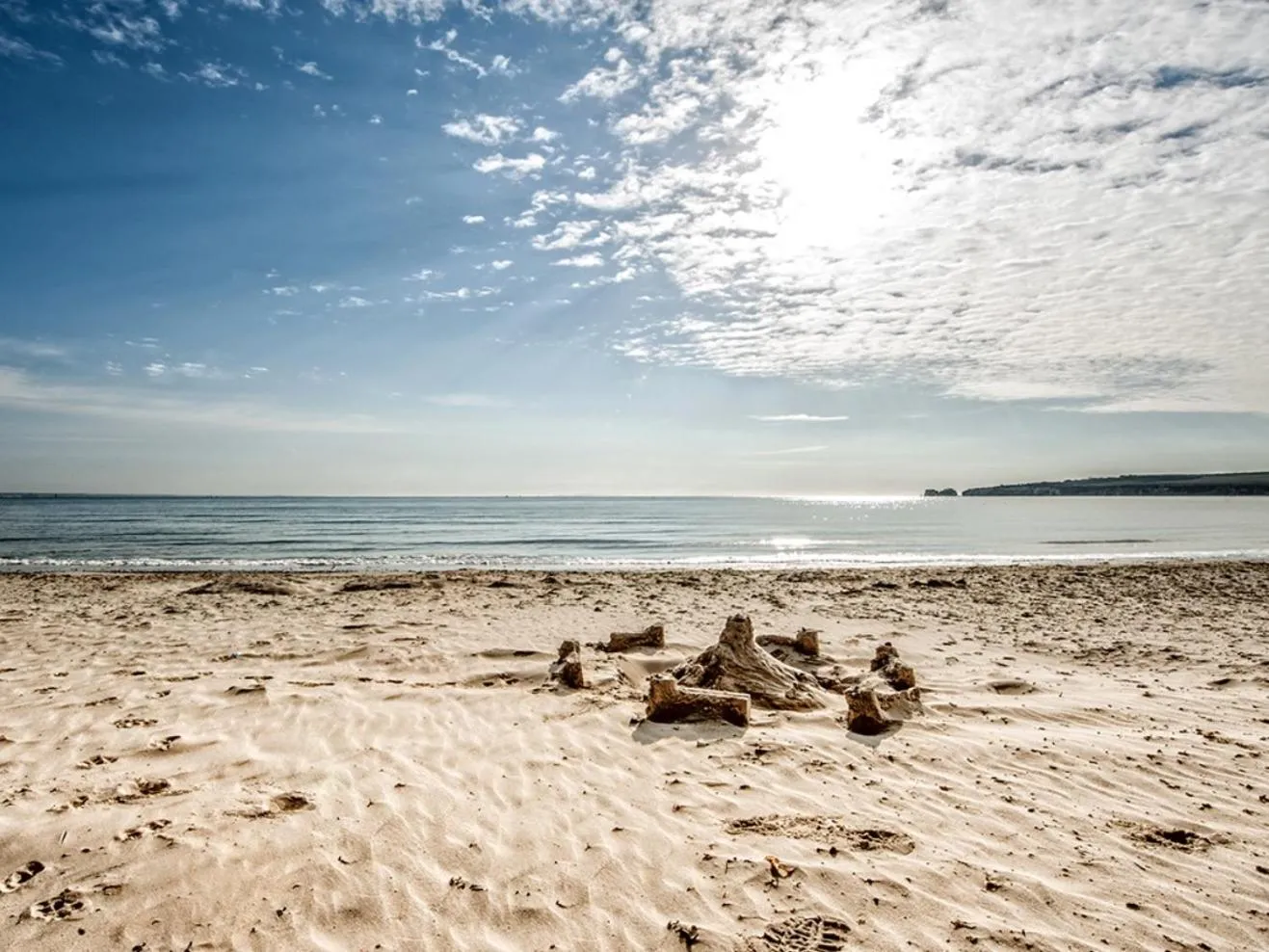 Beach in Dale House - Vivre Retreats