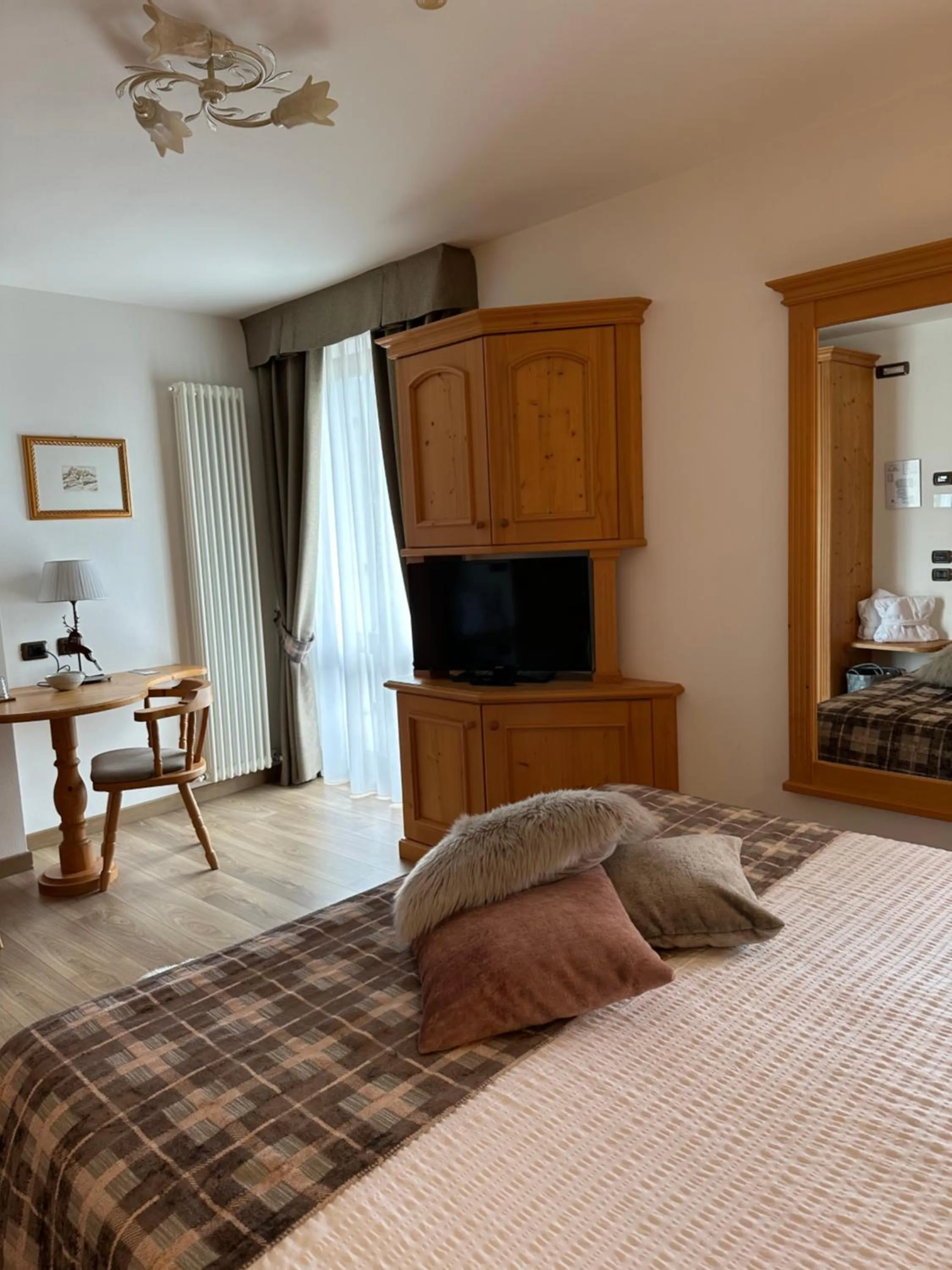 Bedroom, Bed in Brunet - The Dolomites Resort