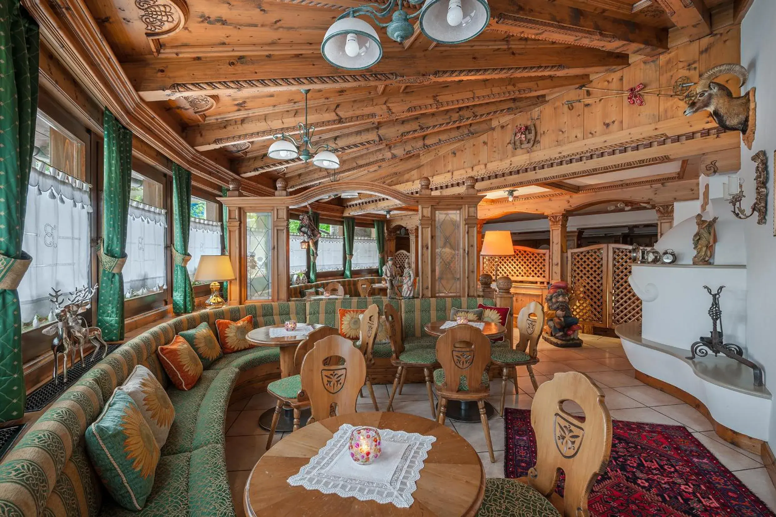 Restaurant/places to eat in Brunet - The Dolomites Resort Restaurant/places to eat in Brunet - The Dolomites Resort