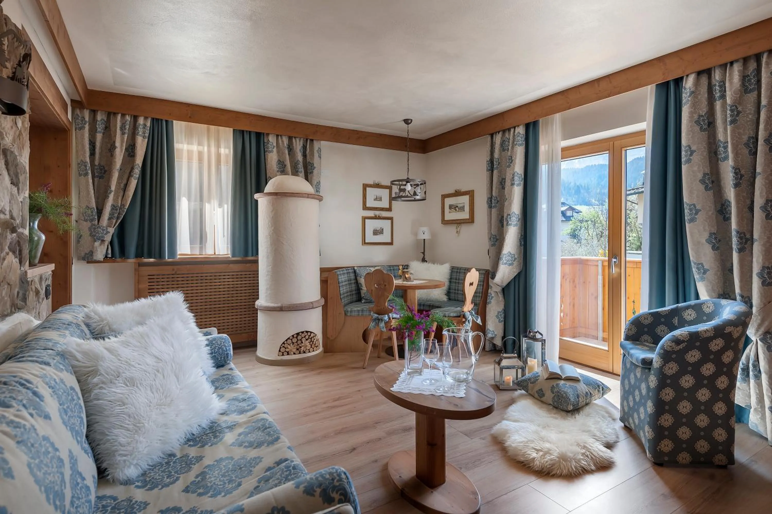 Living room in Brunet - The Dolomites Resort