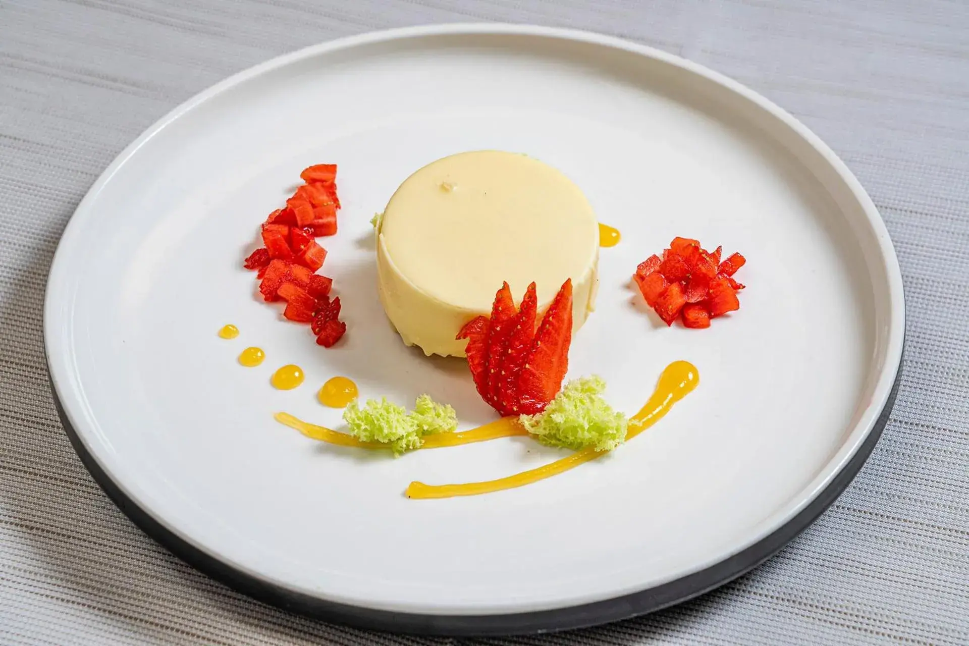 Food close-up in Brunet - The Dolomites Resort Food close-up in Brunet - The Dolomites Resort