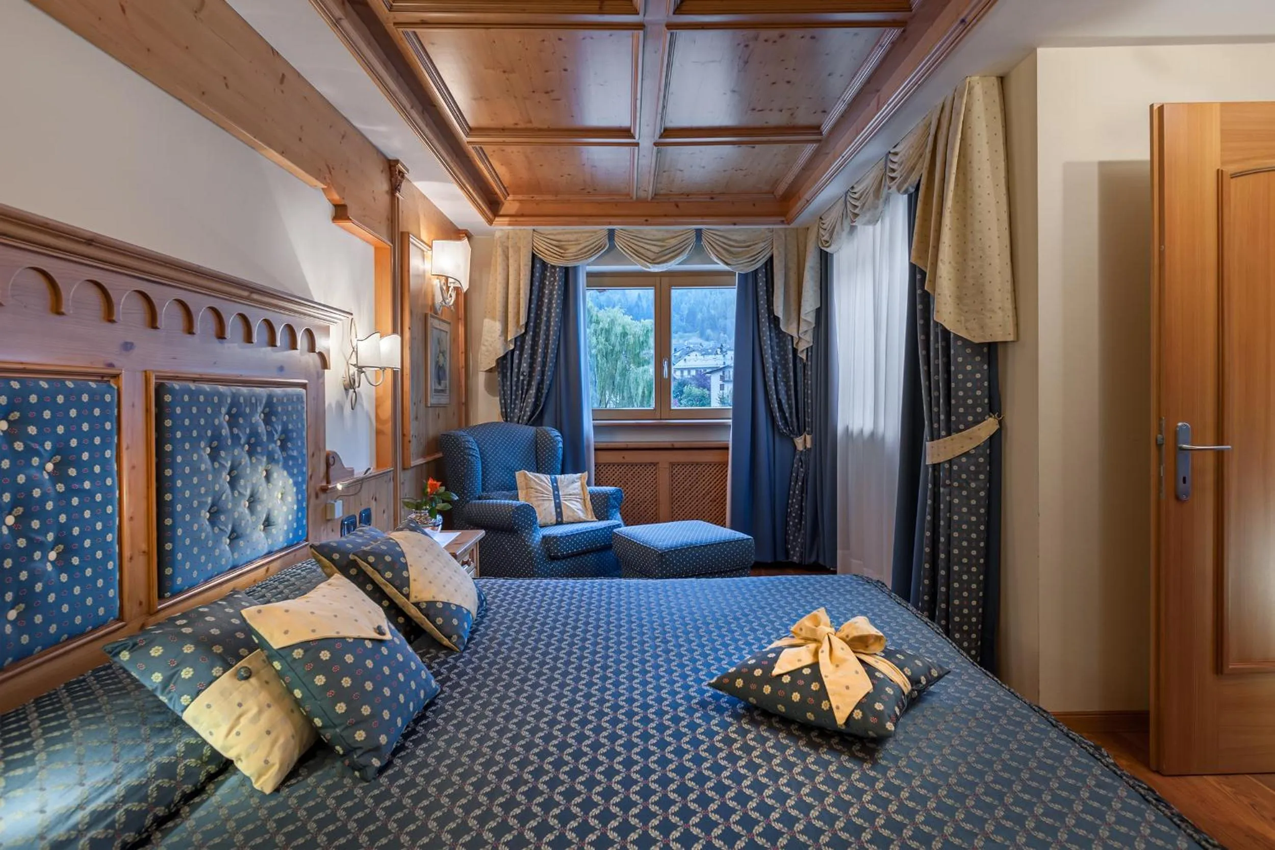 Bedroom, Bed in Brunet - The Dolomites Resort