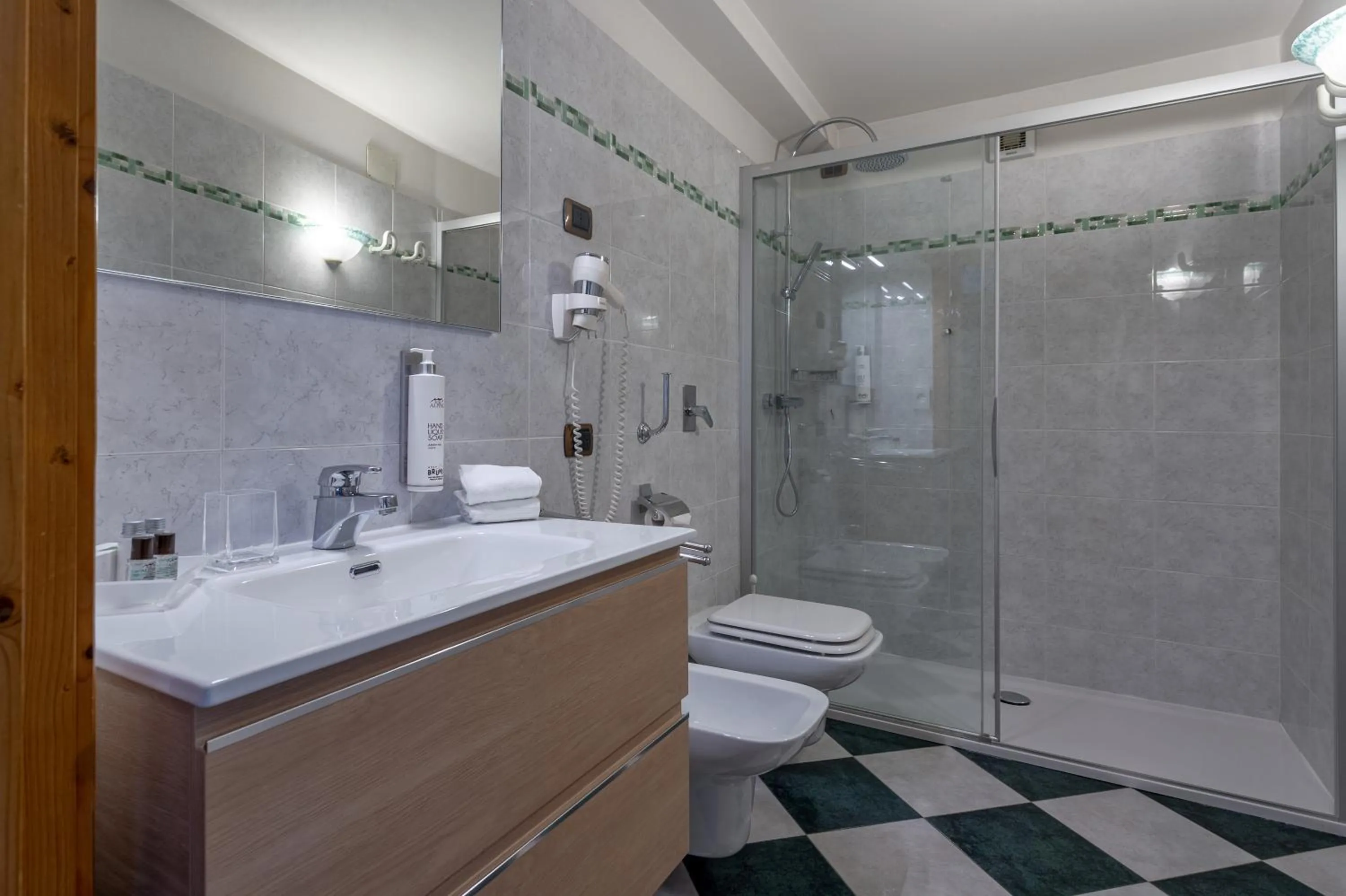 Bathroom in Brunet - The Dolomites Resort