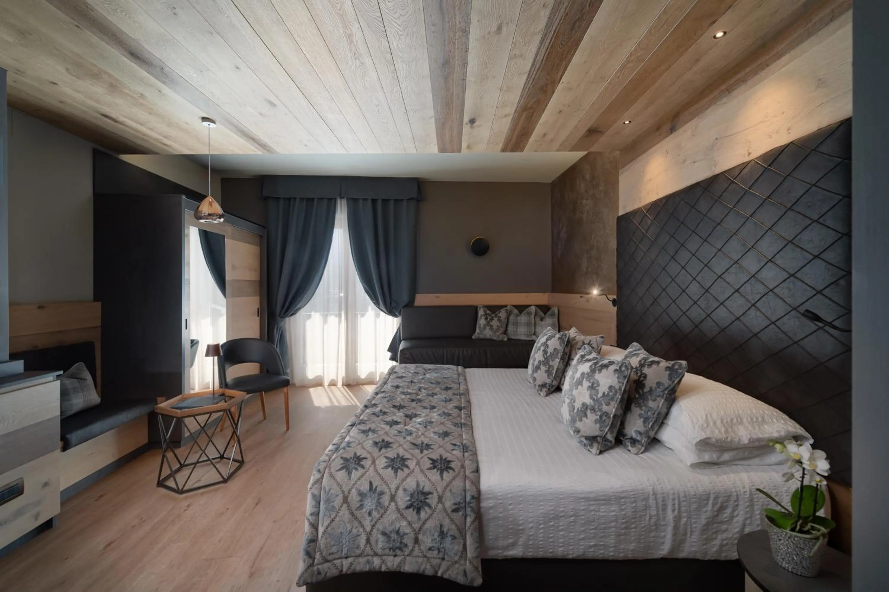 Bed in Brunet - The Dolomites Resort