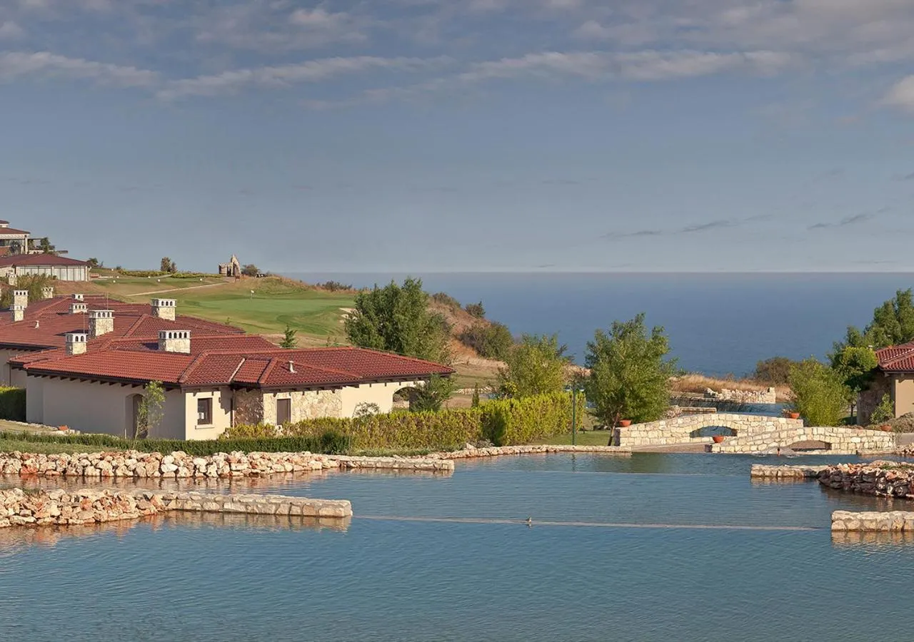 Neighbourhood in BlackSeaRama Golf & Villas