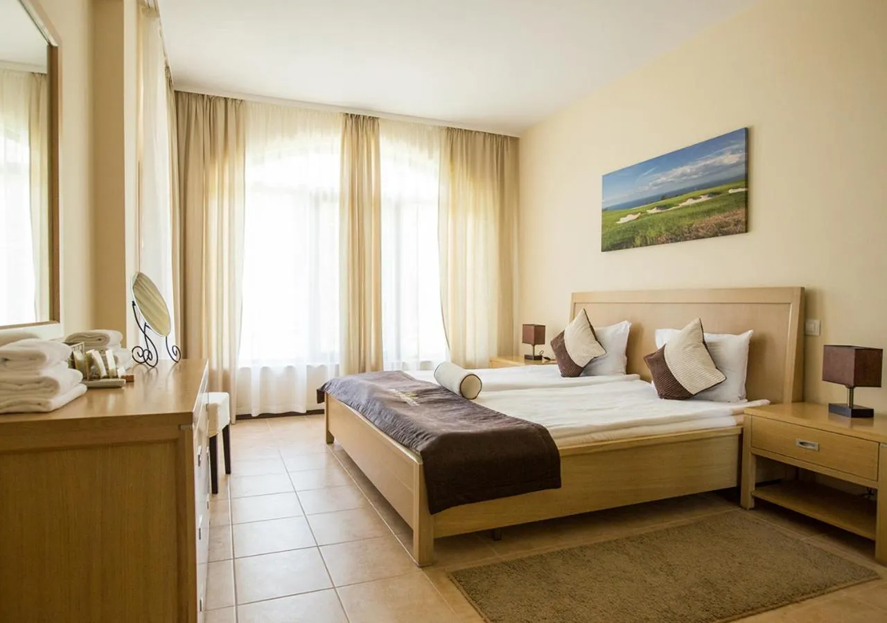 Bed in BlackSeaRama Golf & Villas