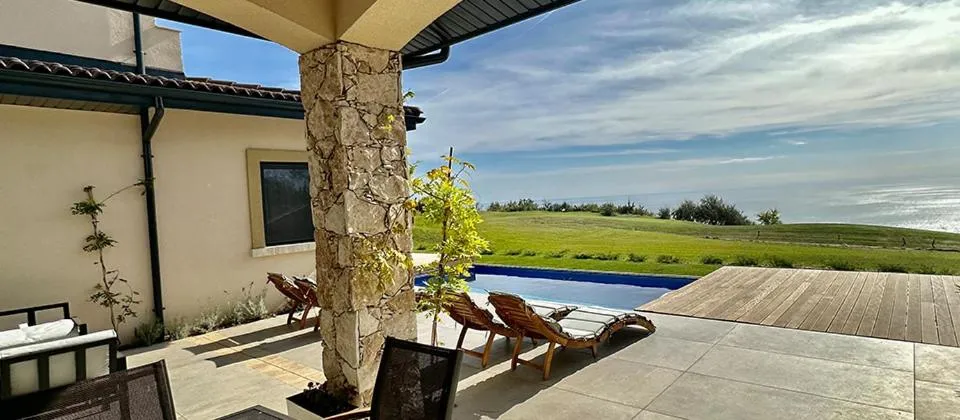 Seating area in BlackSeaRama Golf & Villas