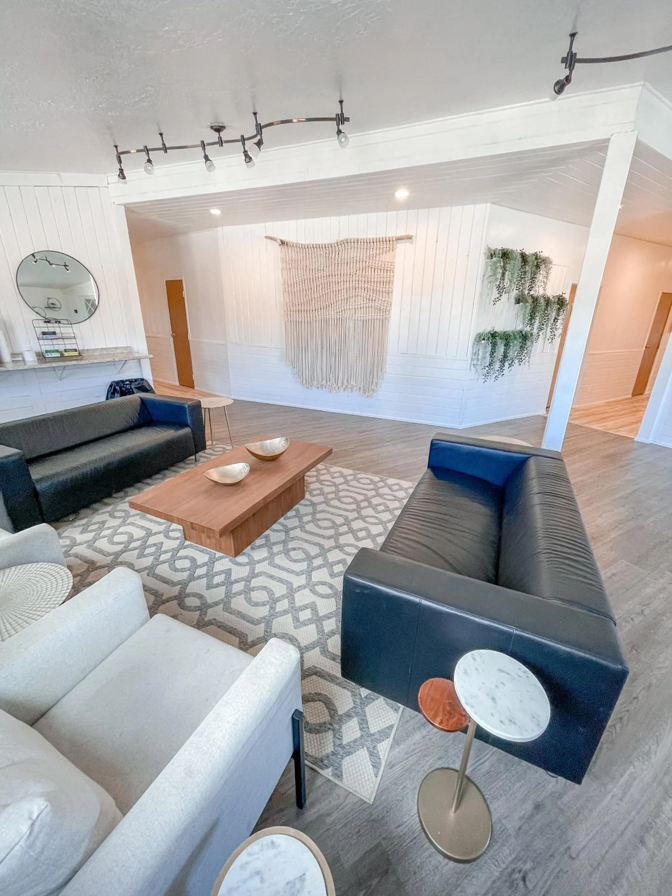 Seating Area in Bryce UpTop Lodge