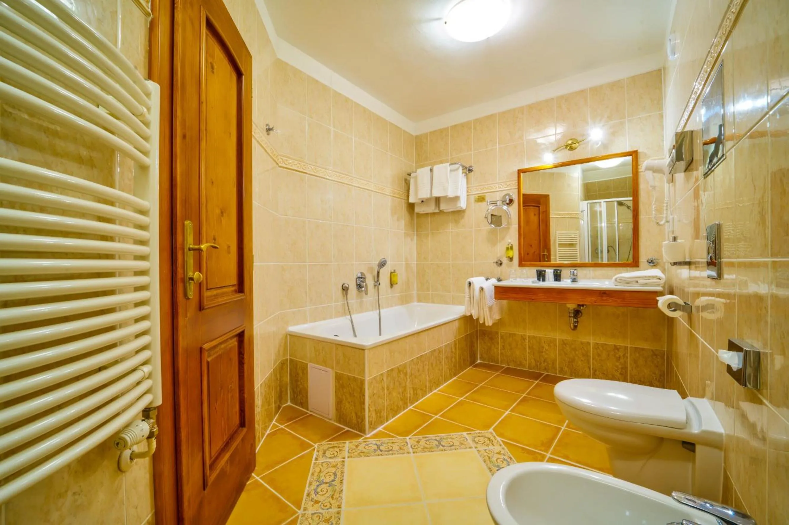 Toilet in Josephine Old Town Square Hotel - Czech Leading Hotels