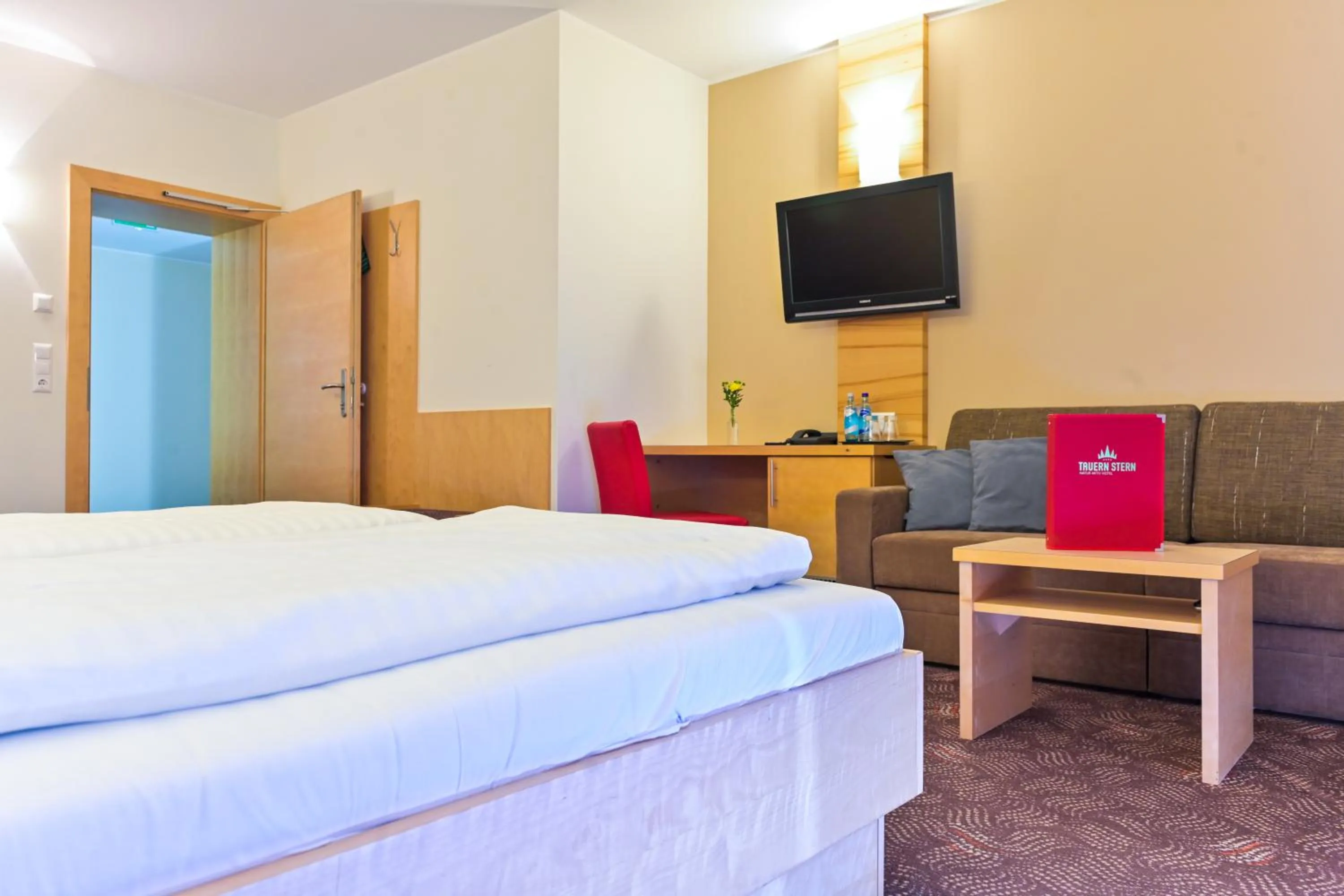 Photo of the whole room, Bed in Hotel Tauernstern