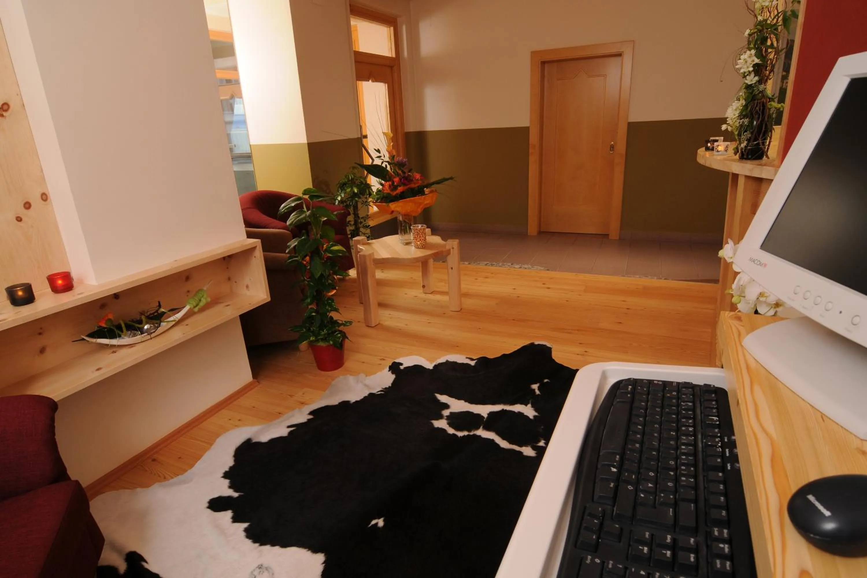 Communal lounge/ TV room in Hotel Tauernstern
