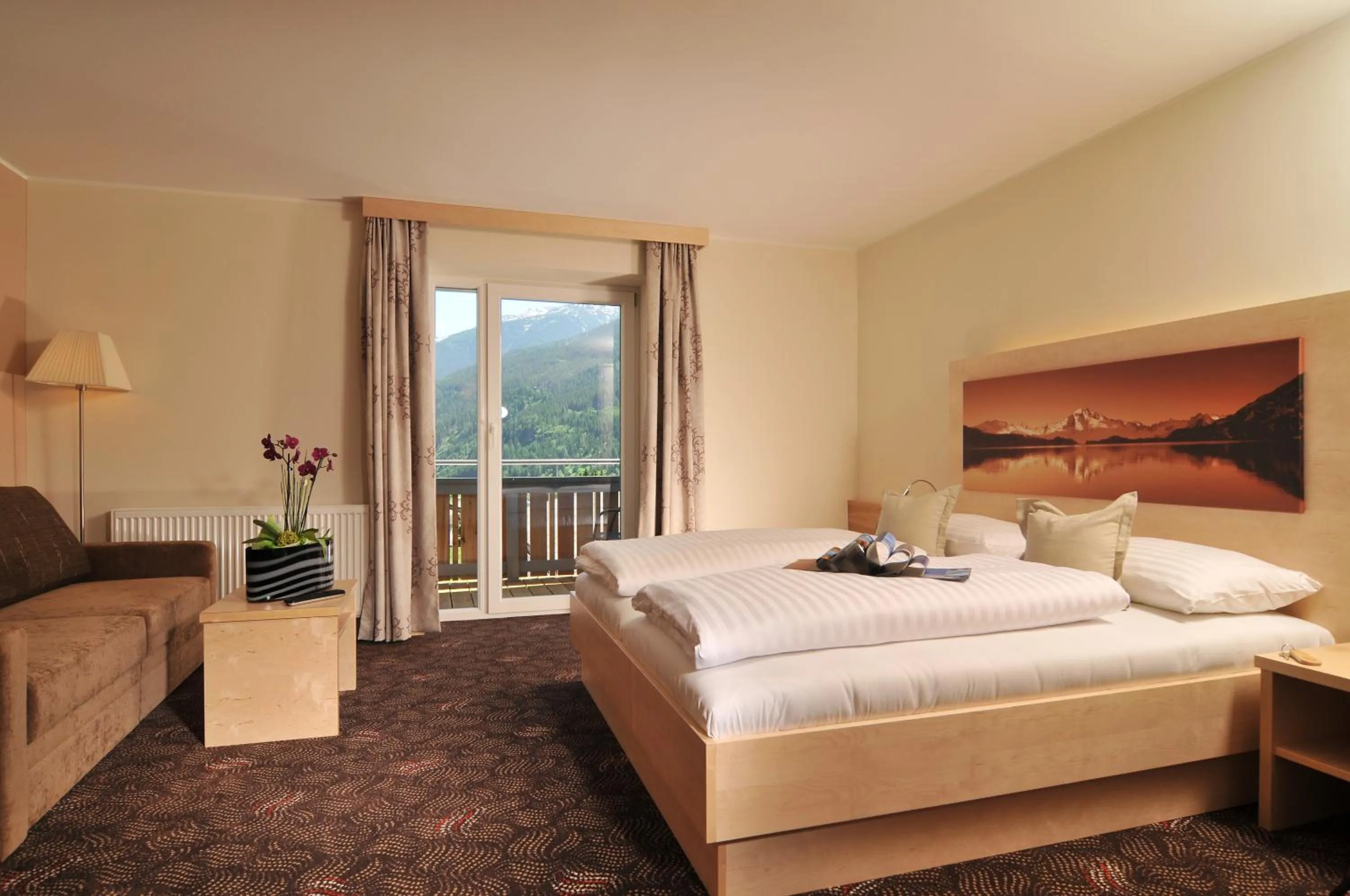 Photo of the whole room, Bed in Hotel Tauernstern