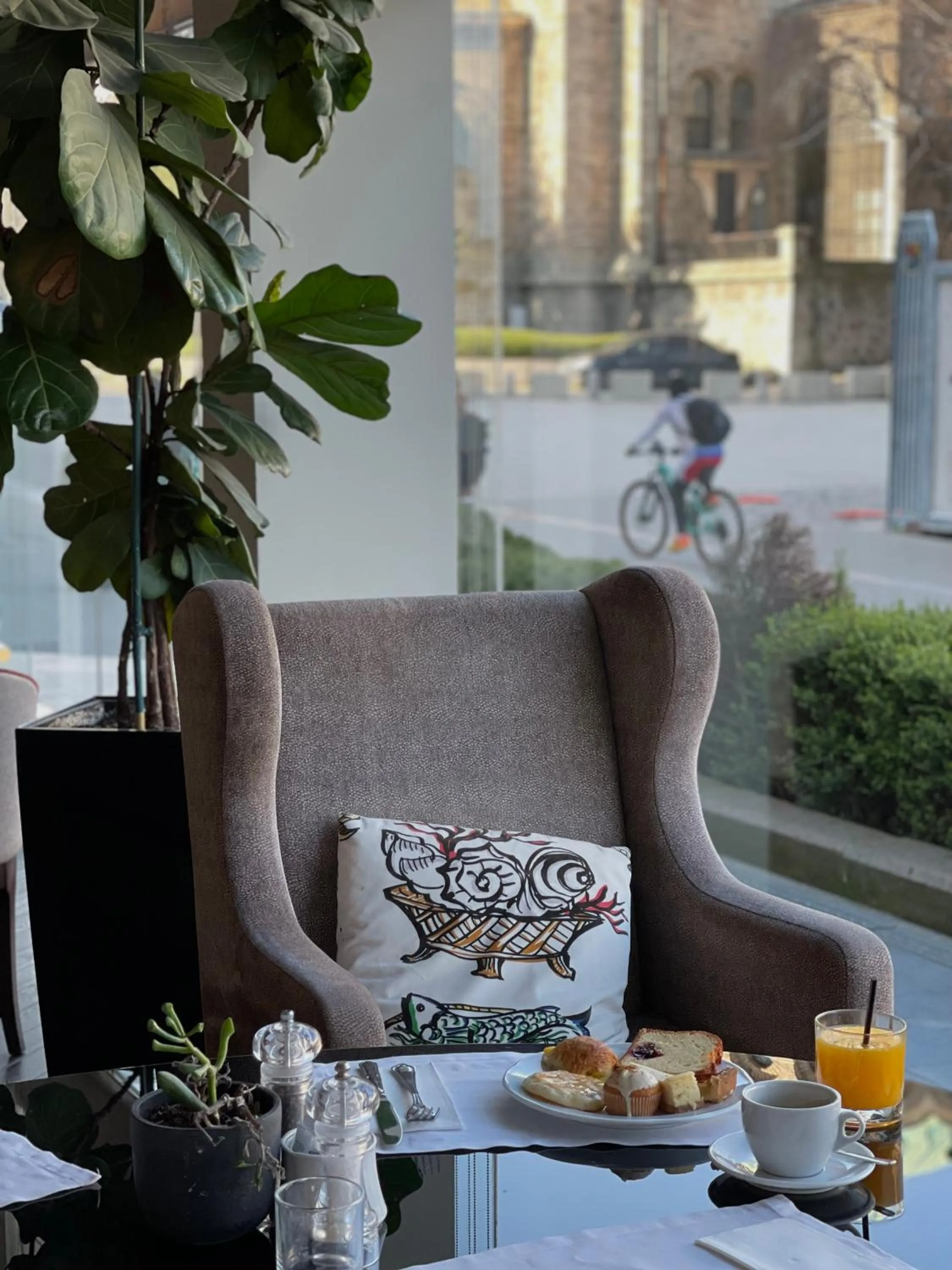 Breakfast in Sofia Balkan Palace