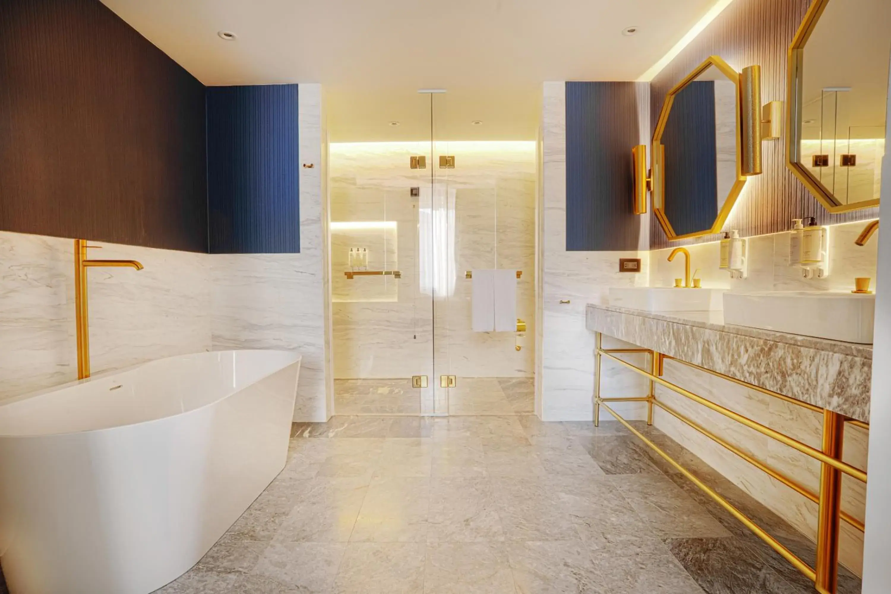 Bathroom, Bed in Sofia Balkan Palace Bathroom, Bed in Sofia Balkan Palace