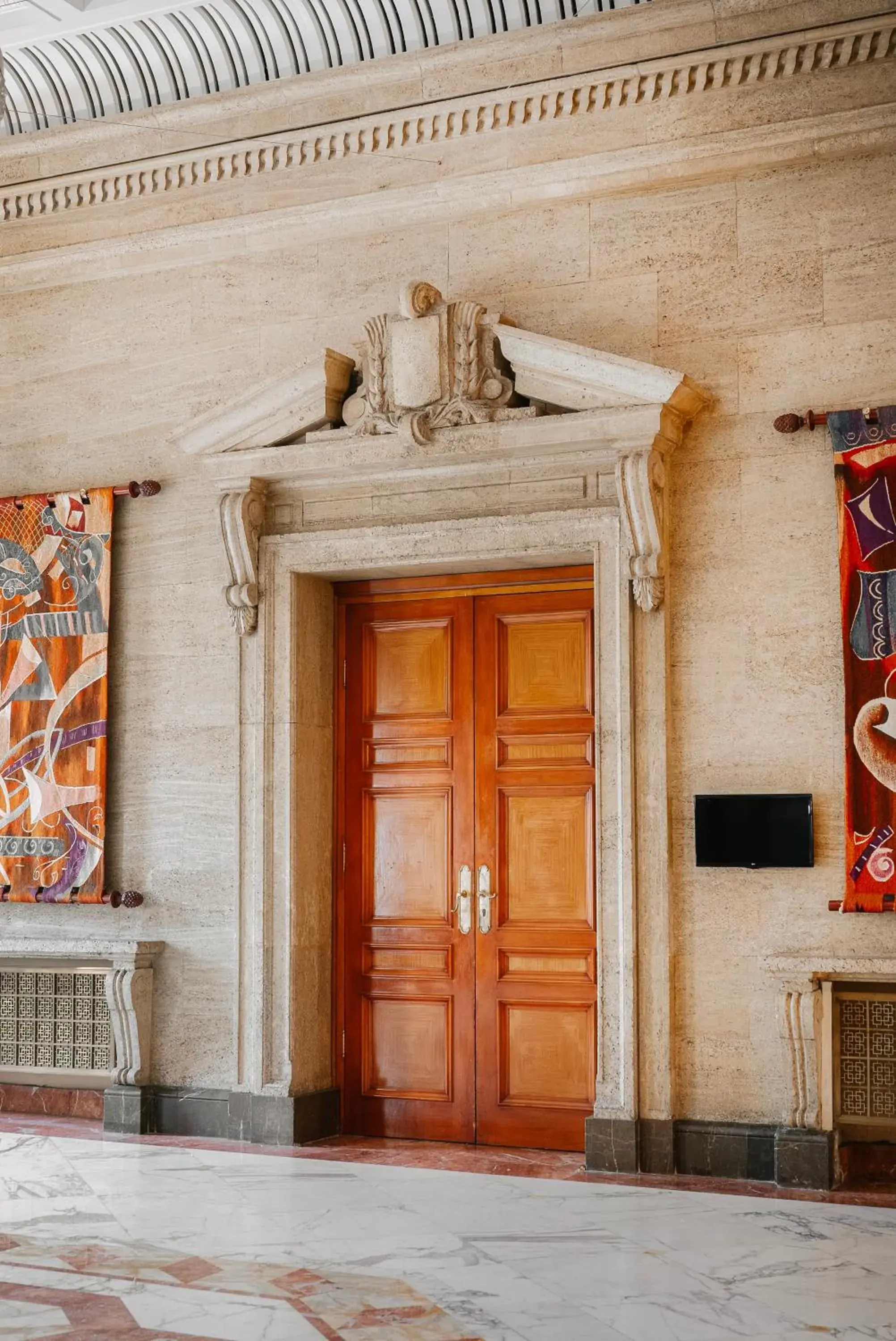 Property building in Sofia Balkan Palace Property building in Sofia Balkan Palace